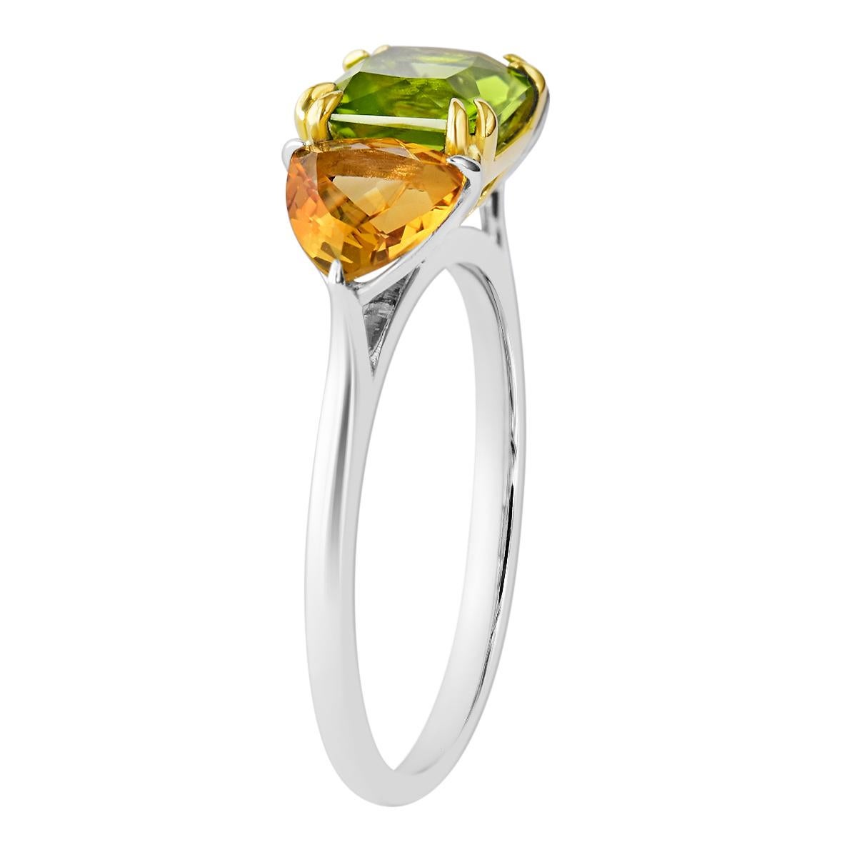 18K Solid Gold Natural Asscher Cut Peridot and Trilliant Citrine Solid Gold Ring For Sale 4