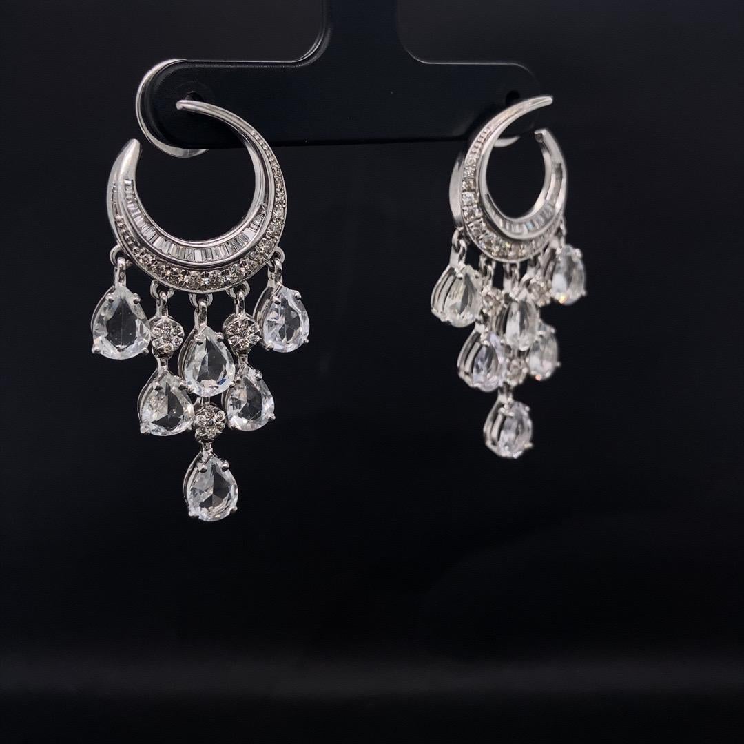 18 Karat Massivgold Ohrringe mit natürlichen Diamanten im Rosenschliff und weißem Saphir im Angebot 2