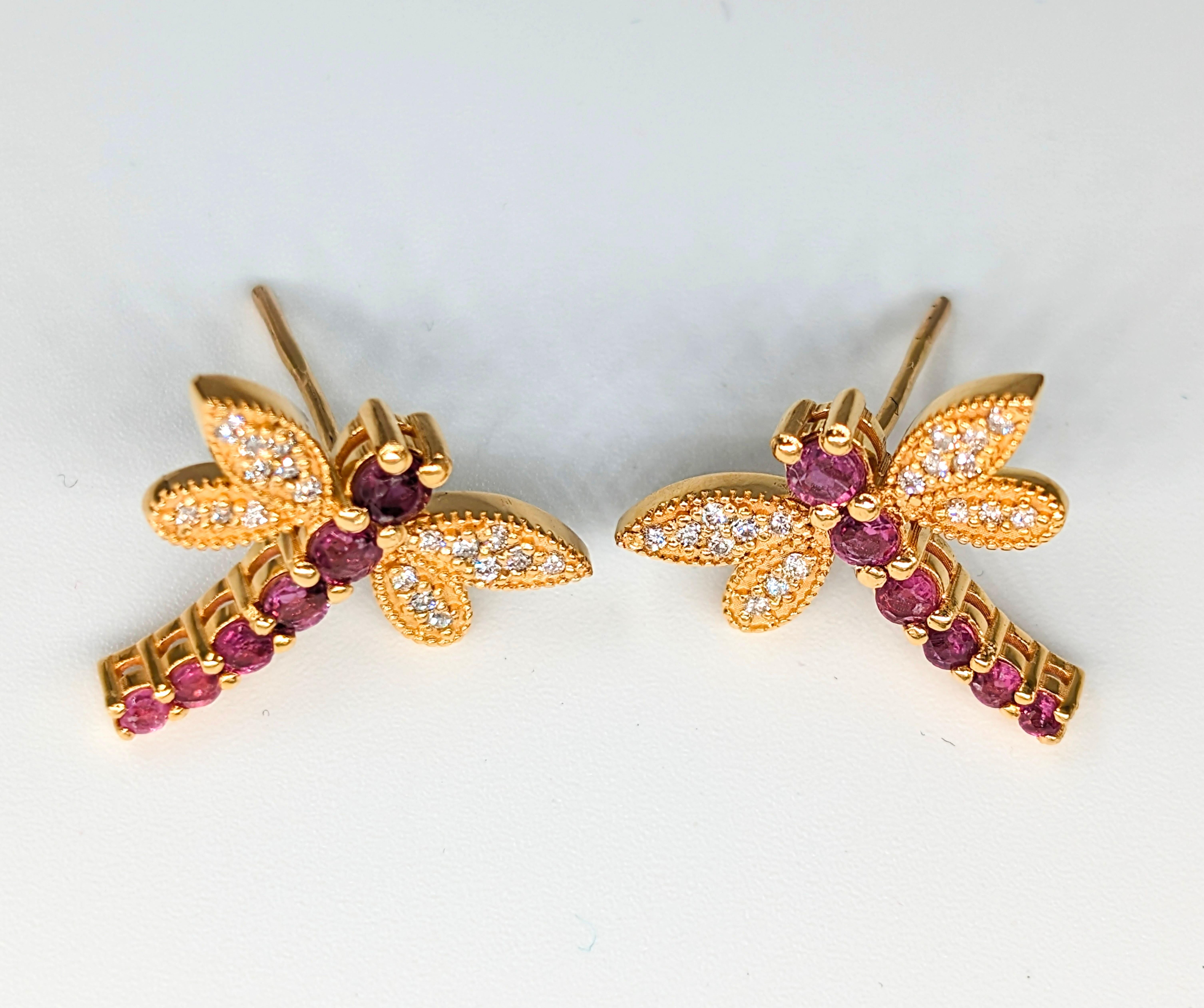 Brilliant Cut 18k Solid Gold Natural Ruby Diamond Dragonfly earrings For Sale