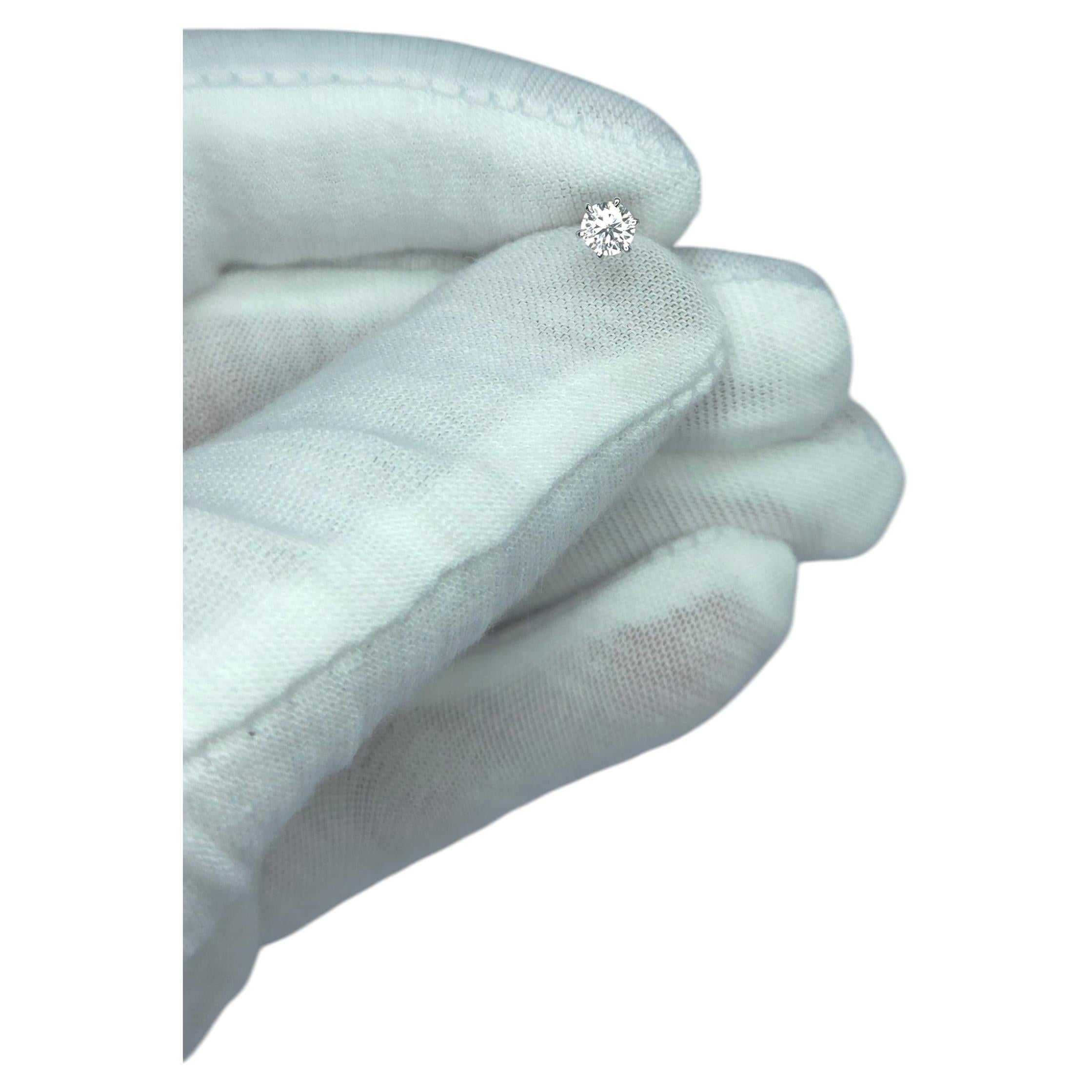 18K Solid Gold Nose Piercing Single Moissanite Nose Pin.