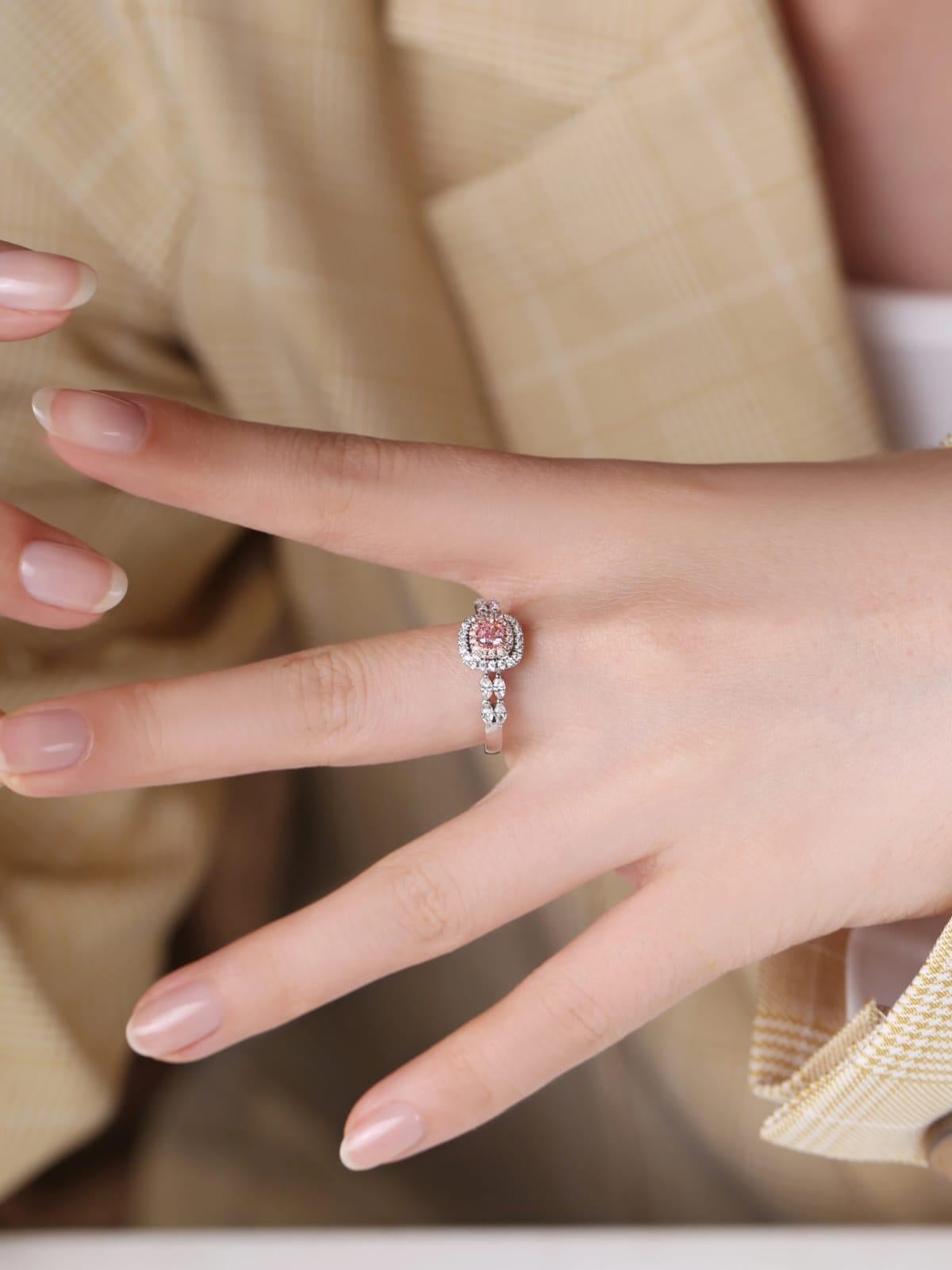 En vente :  Bague en or massif 18K avec diamants roses et blancs 7