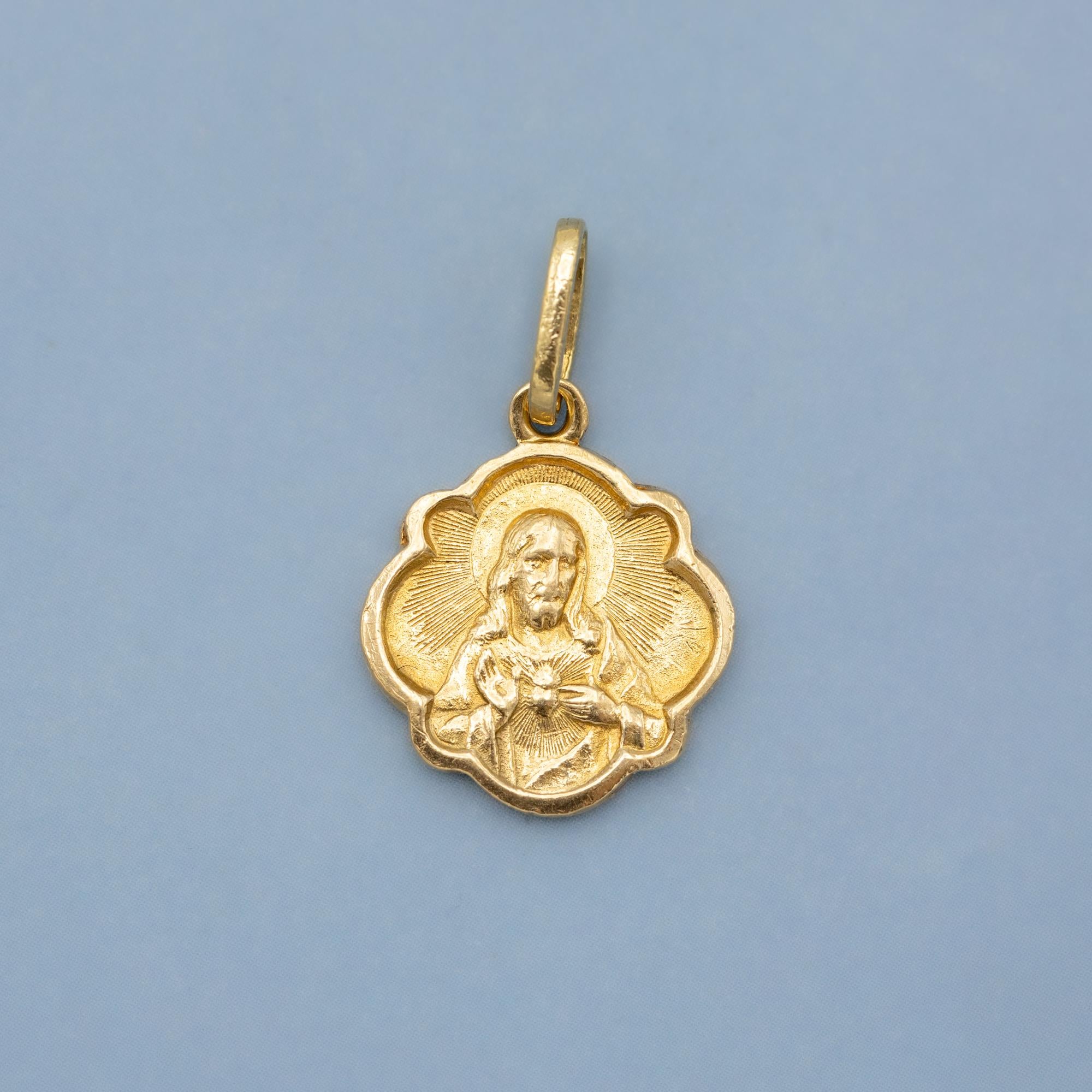 18K solid gold Scapular pendant - Italian Catholic - Holy Sacred Heart of Jesus 1
