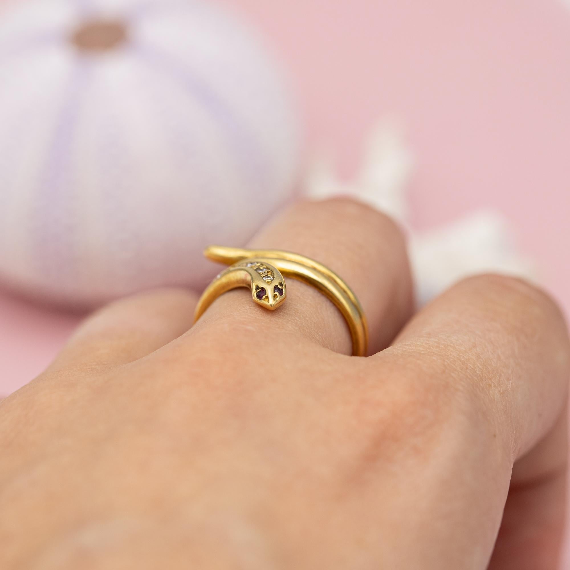 18k solid gold Snake Ring - Victorian symbol of eternal Love - Vintage ring 1