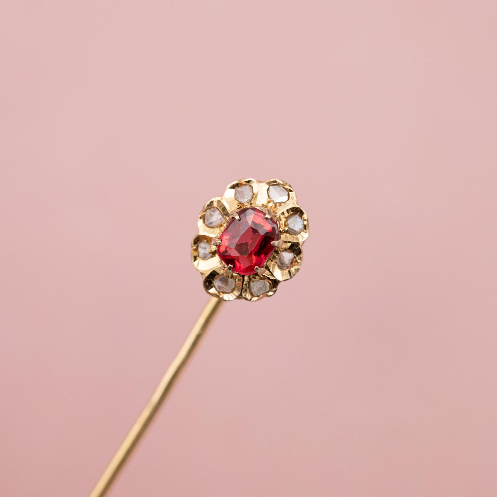Women's or Men's 18k solid gold stick pin - rose cut diamond halo - Antique Victorian brooch