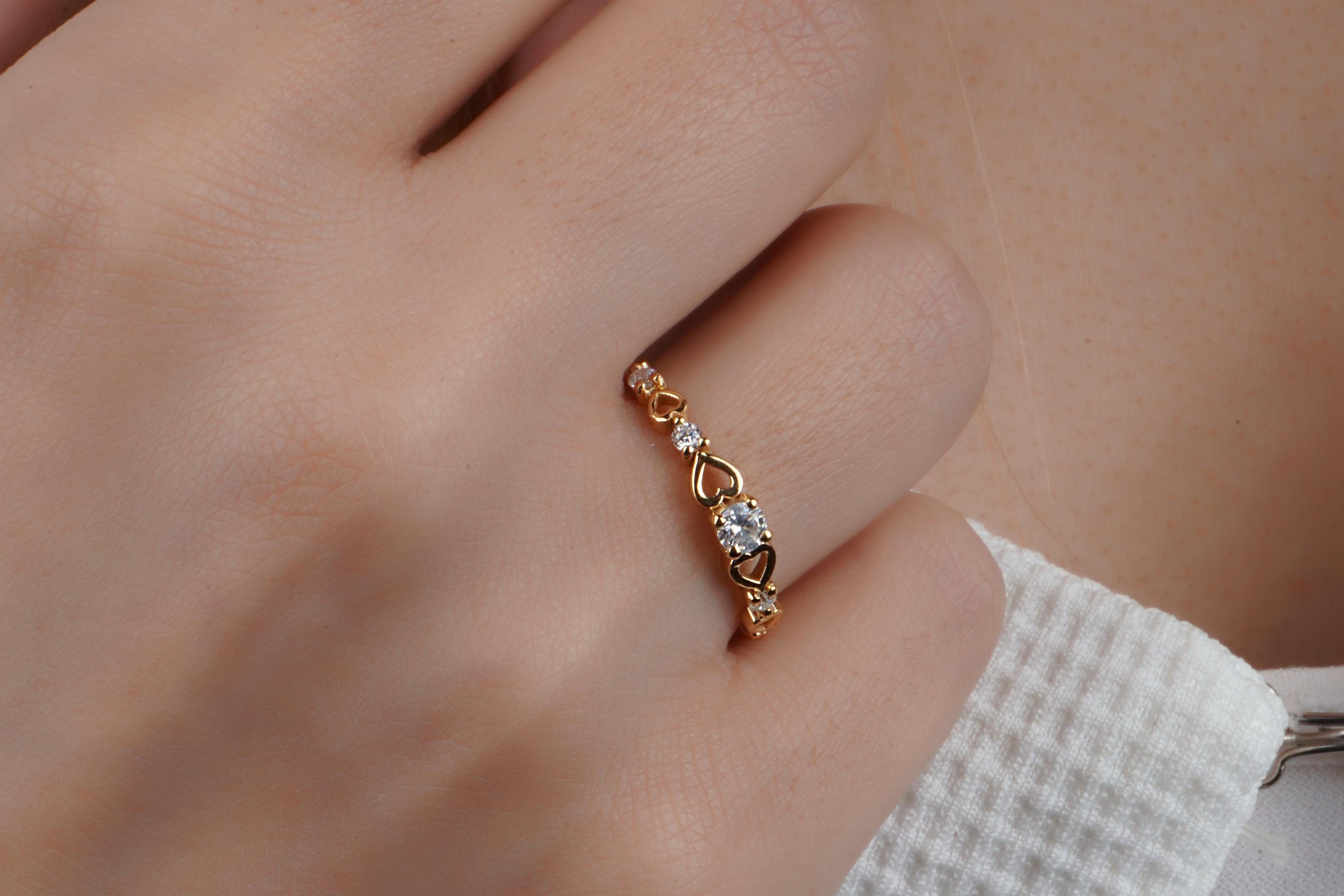 Women's 18k Solid Gold Sweetheart ring For Sale