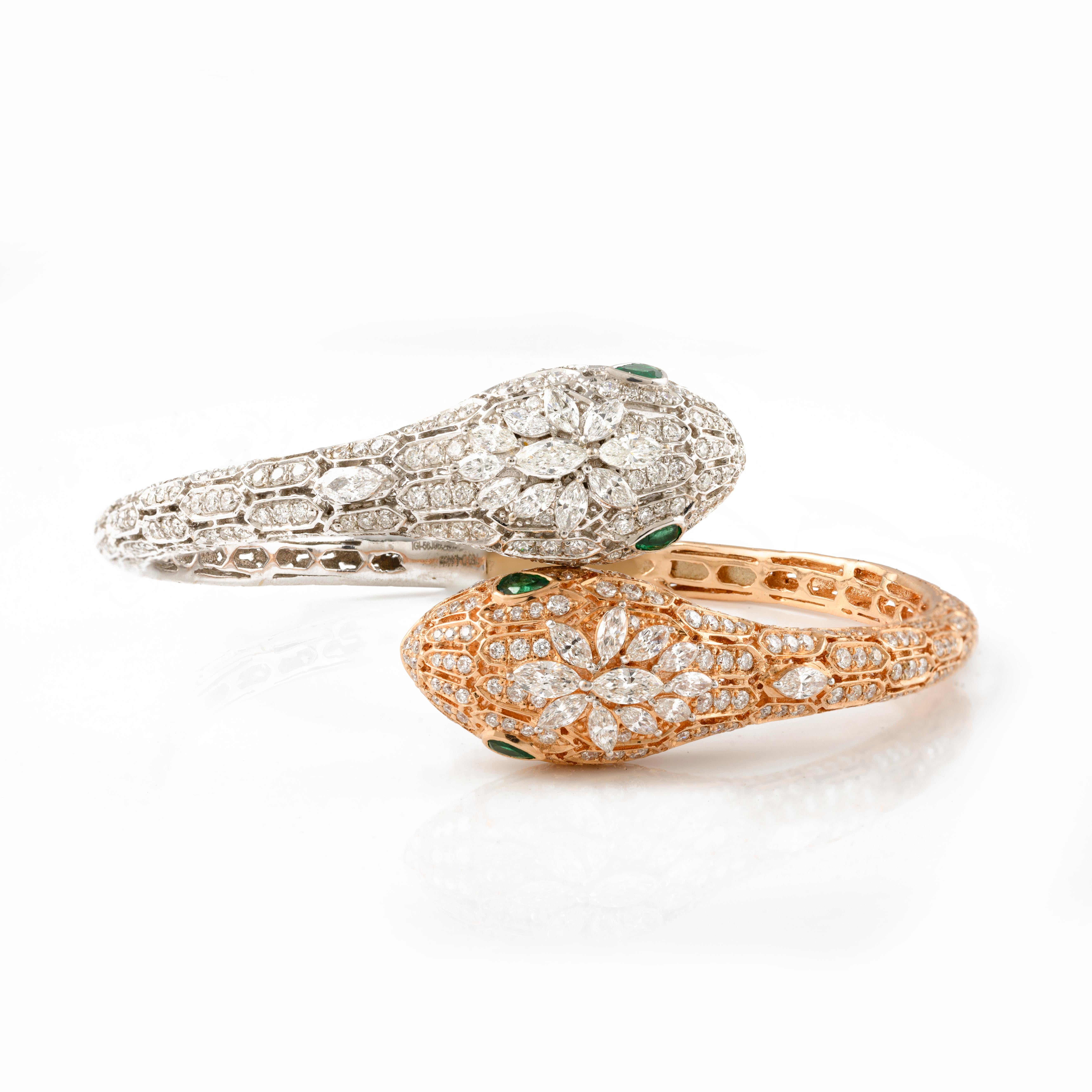 Artiste Bracelet serpentin ouvert en or blanc et rose 18 carats avec 4,44 carats de diamants en vente