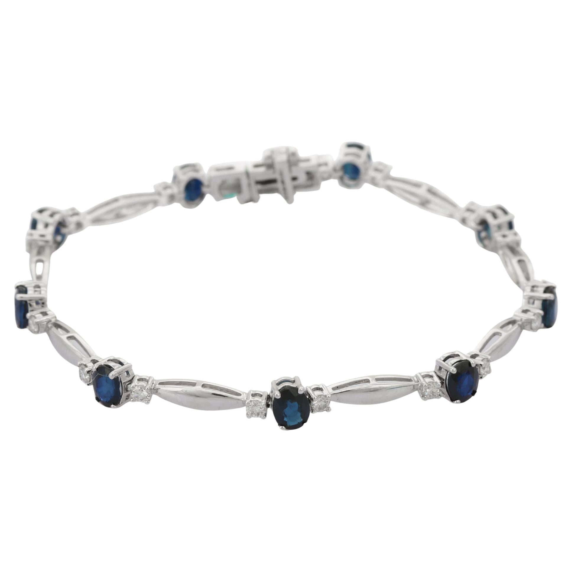 Pulsera de diamantes y zafiros azules de oro blanco macizo de 18 quilates Moderno en venta