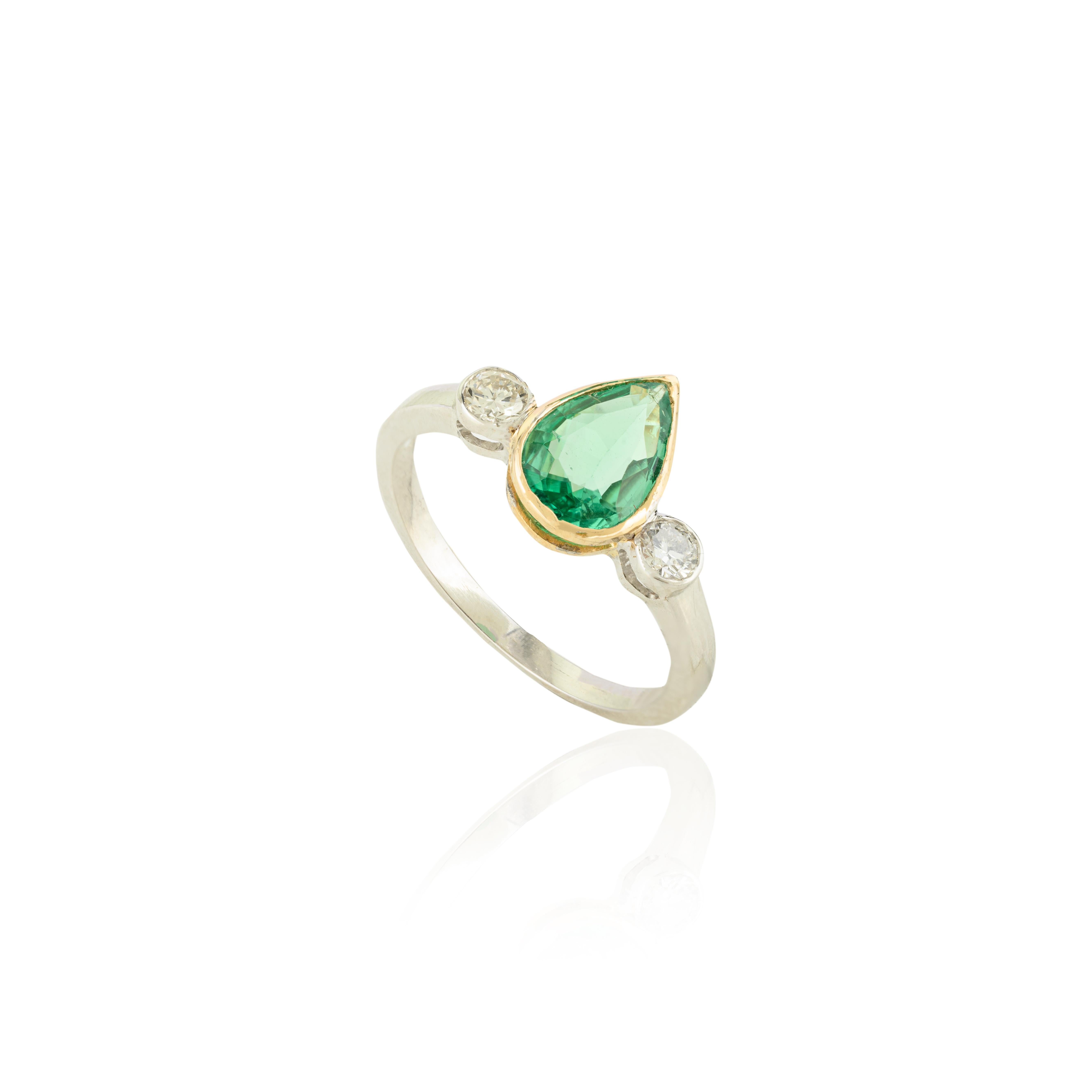 Im Angebot: Verlobungsring aus 18 Karat massivem Weißgold mit Smaragd, Diamant und drei Steinen, Geschenk für Damen () 5