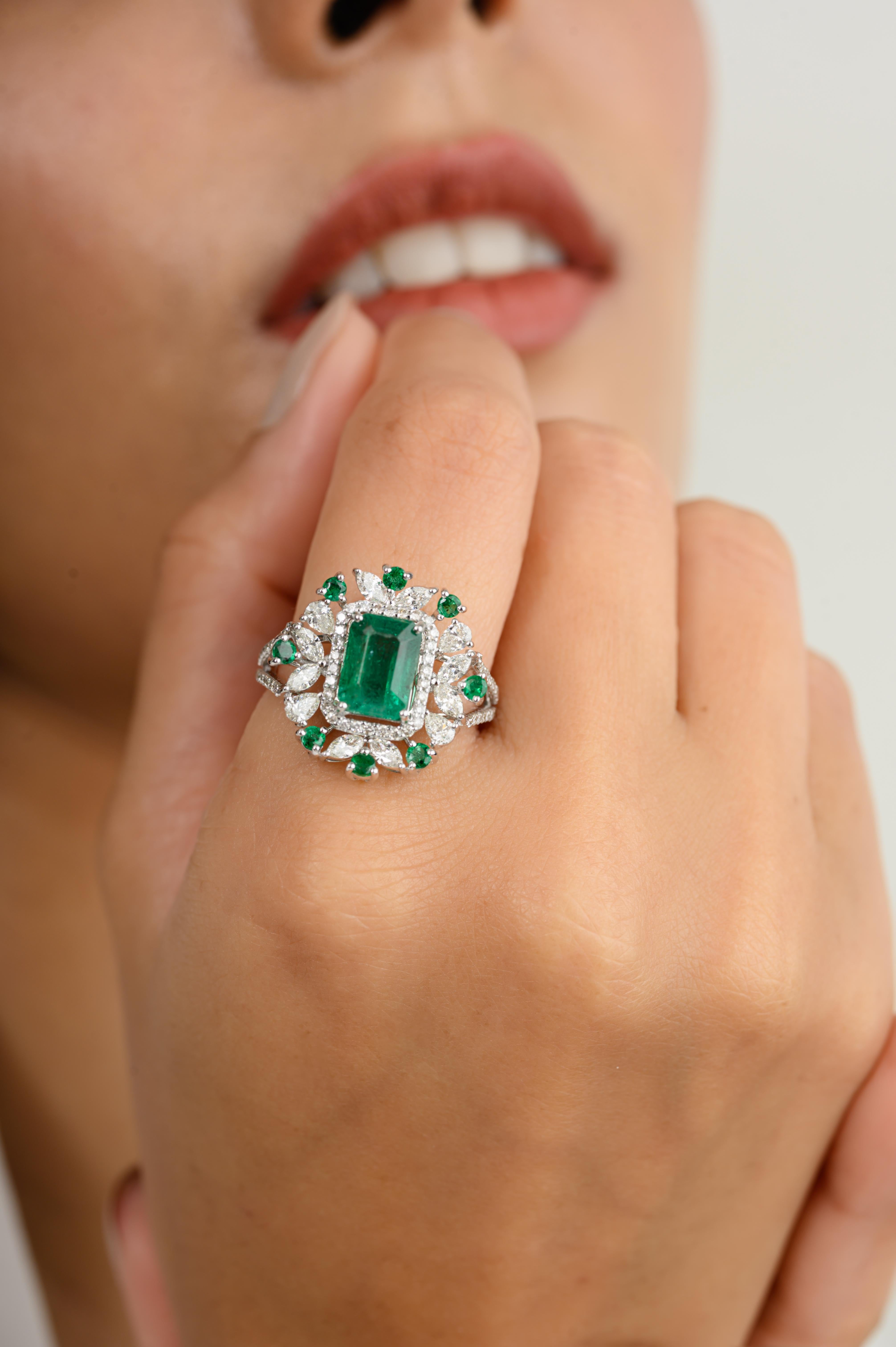 En vente :  Bague de mariage en or blanc massif 18 carats pour femmes avec émeraude et diamant 6