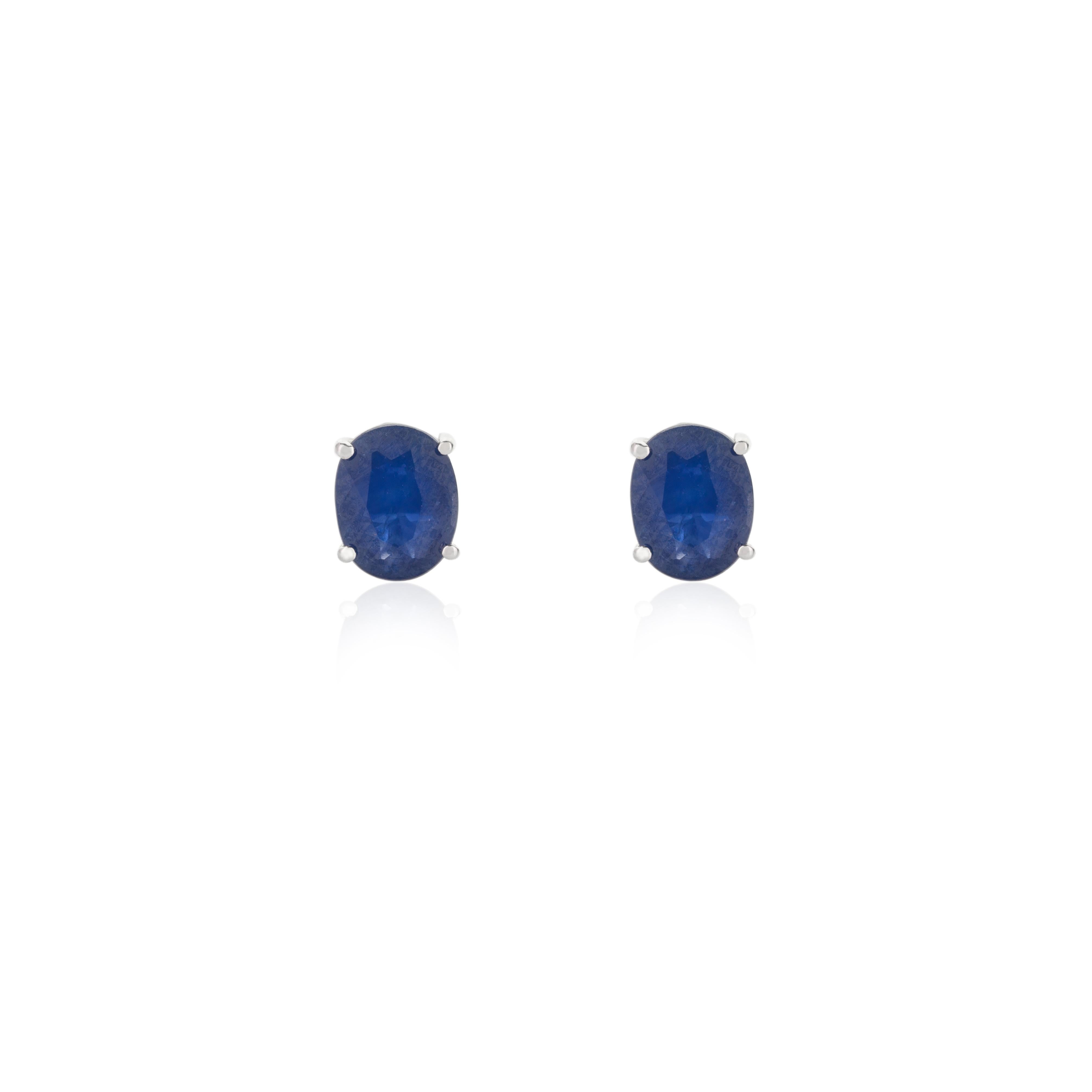 Oval Cut 18k Solid White Gold Natural Blue Sapphire Pendant and Earrings Jewelry Set For Sale