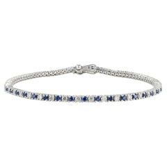 Bracelet tennis en or blanc massif 18 carats avec saphir bleu naturel élégant et diamants 