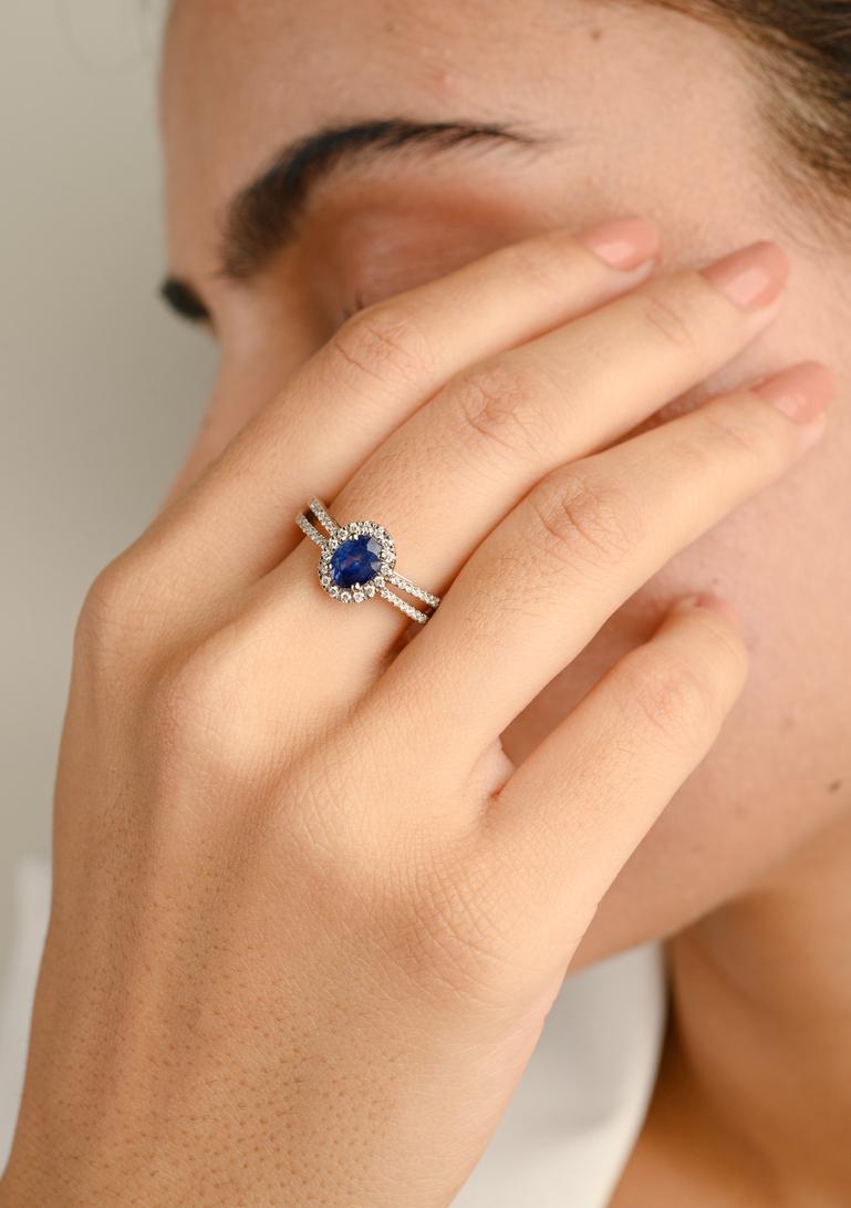 For Sale:  18k Solid White Gold Certified Blue Sapphire and Diamond Engagement Ring 4