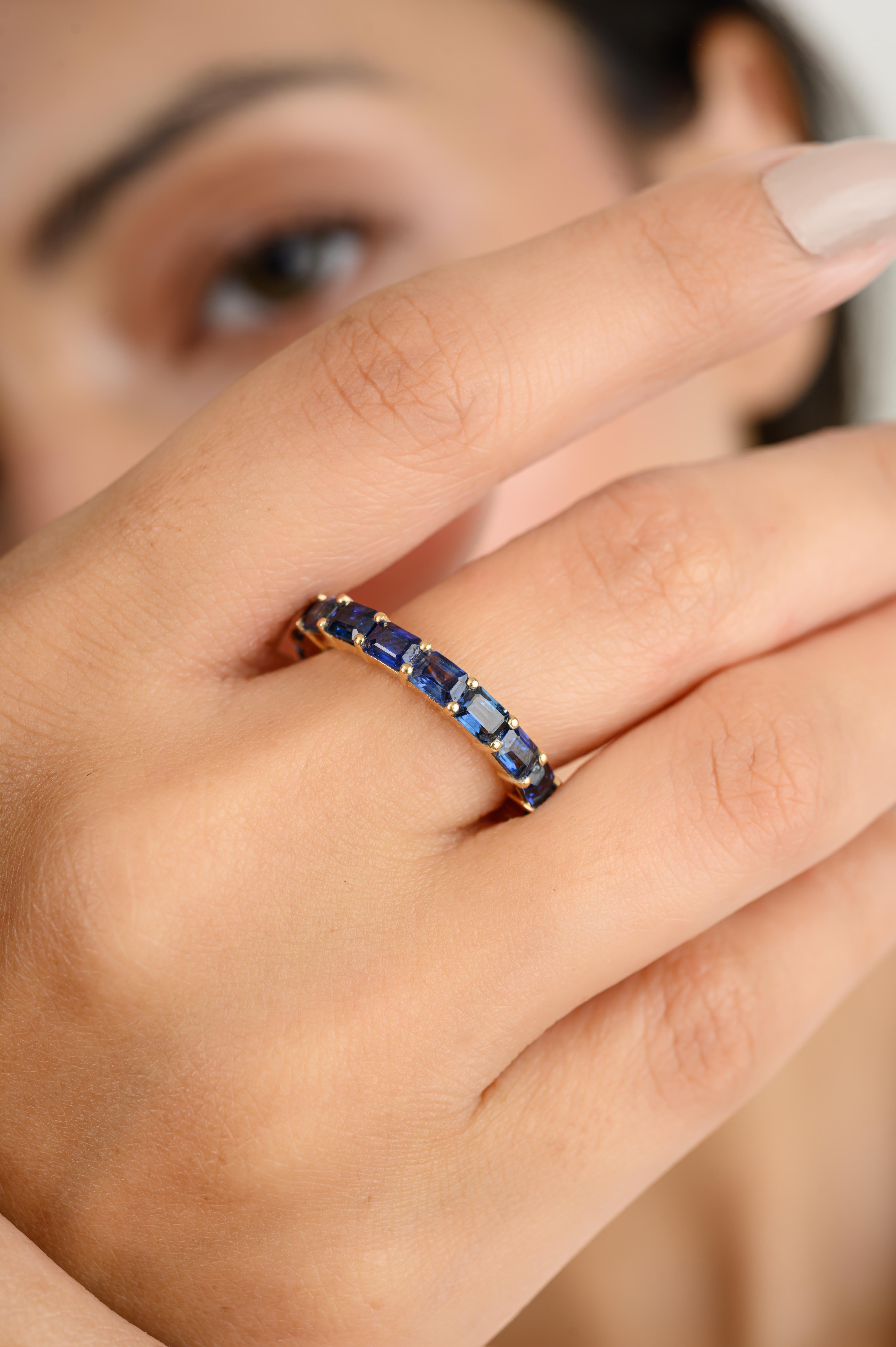 For Sale:  18k Solid Yellow Gold 4.03 Carat Baguette Cut Blue Sapphire Eternity Band Ring 6
