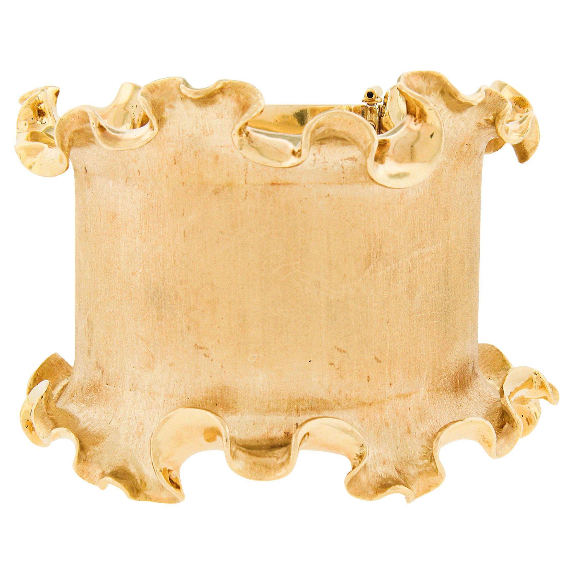 18k Solid Yellow Gold Brushed Ruffle Edge Very Wide Hinged Bangle Bracelet For Sale