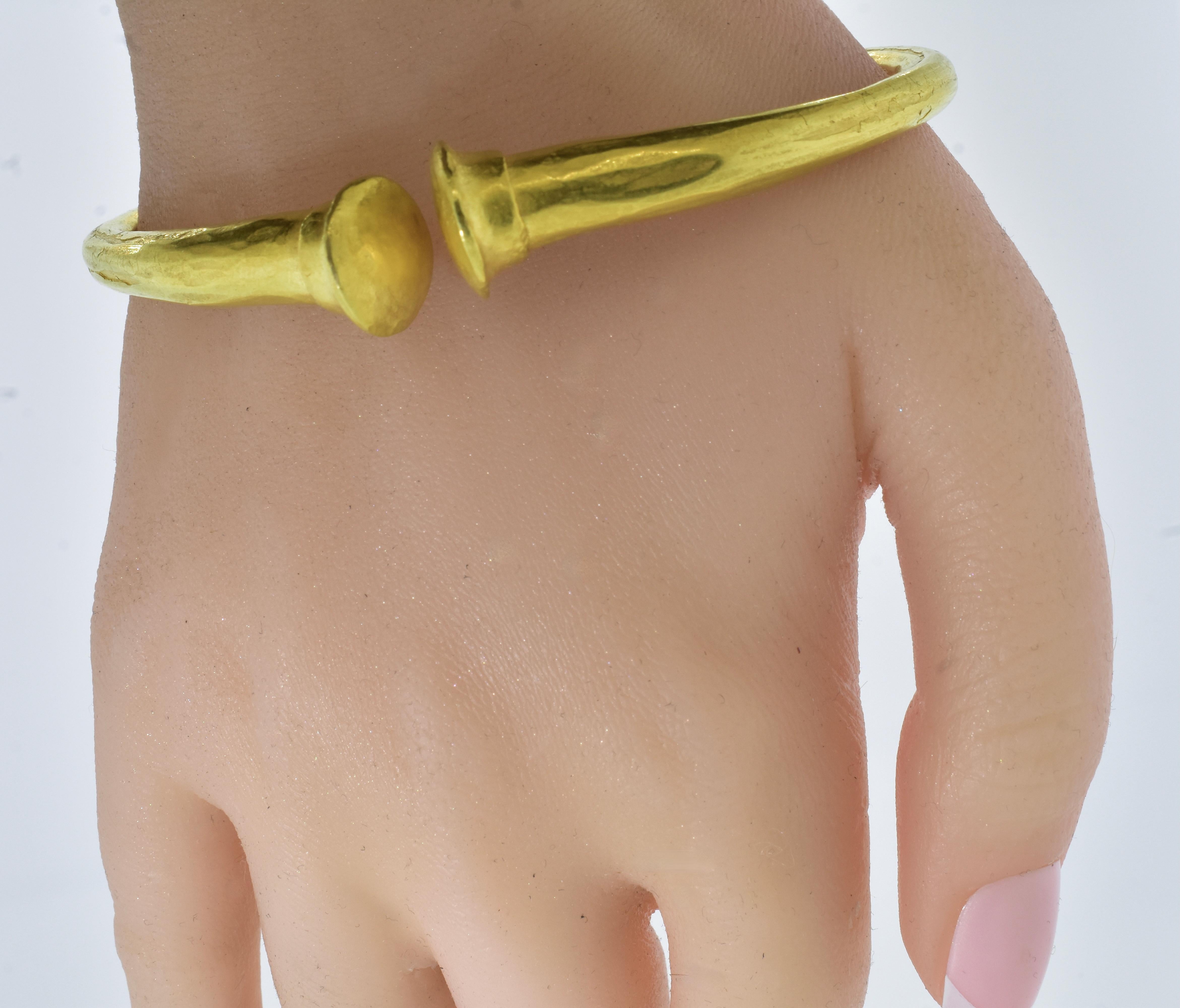 Women's or Men's 18K Solid Yellow Gold Distinctive Hand Made Bangle Bracelet