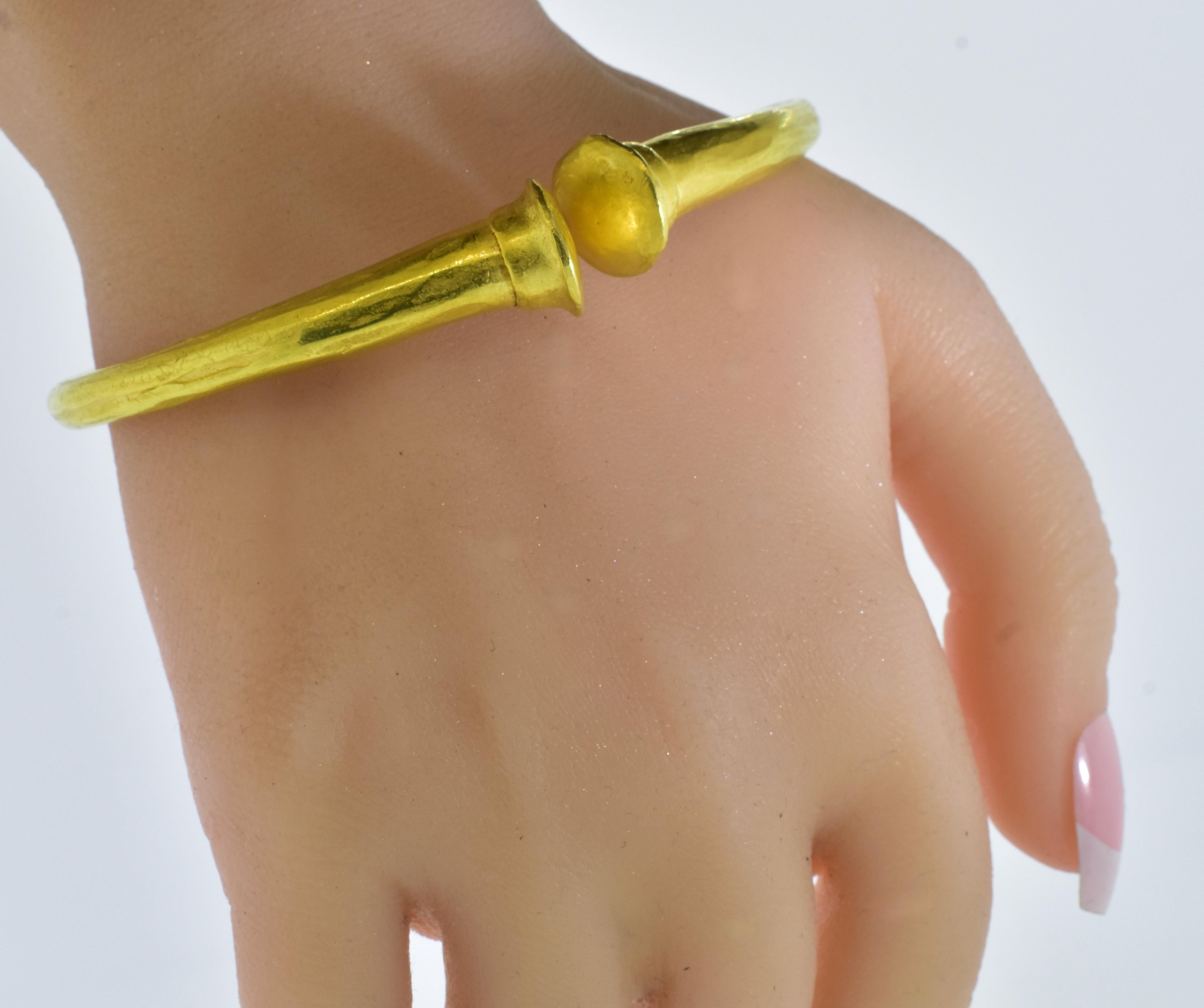 18K Solid Yellow Gold Distinctive Hand Made Bangle Bracelet 1