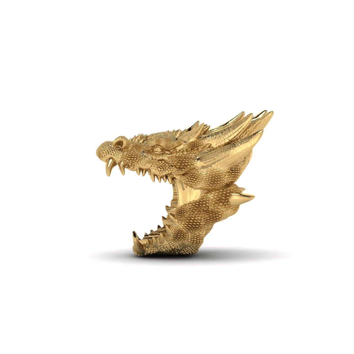 The Dragon Ring, entirely made in 18k Solid Yellow Gold, no platings, incredibly detailed, made to order of your size each time, due to the finger size fitting importance.
This is a solid piece of 18k Yellow Gold, with its weight, for people that