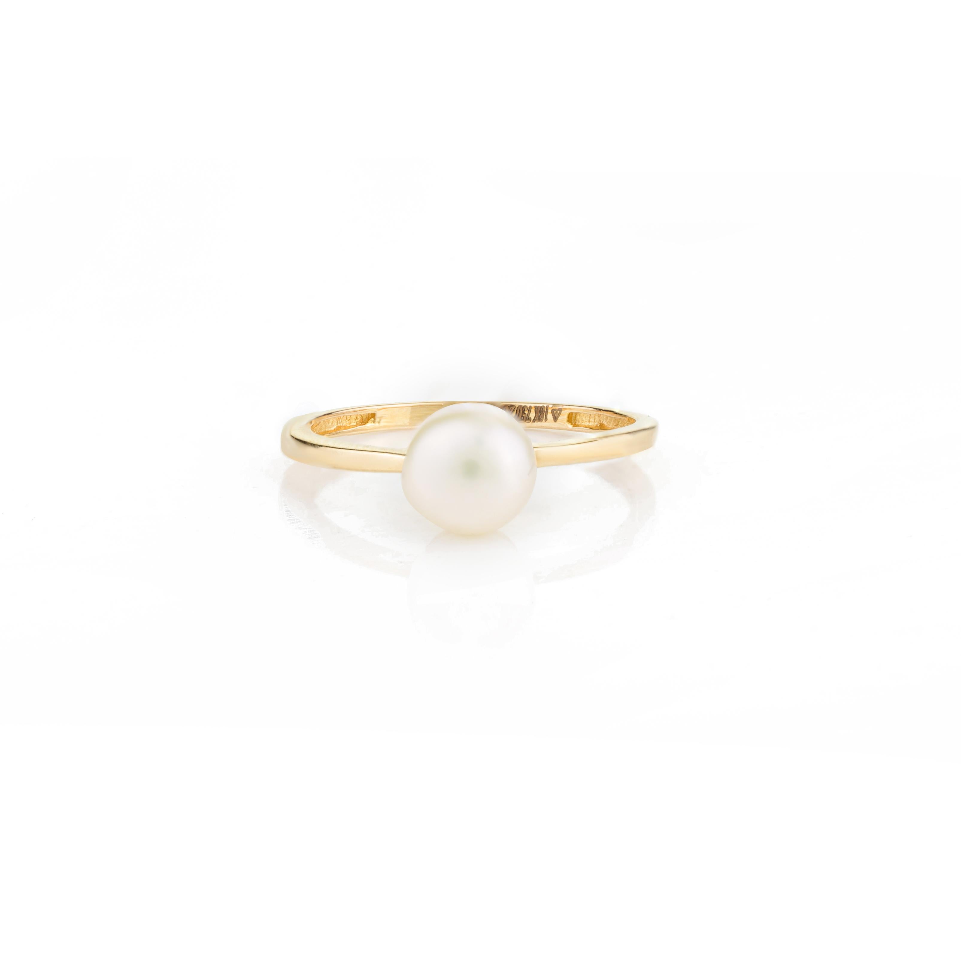 For Sale:  18k Solid Yellow Gold Elegant Natural Pearl Solitaire Ring for Women 10