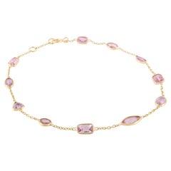 Pulsera minimalista única de capas de zafiro rosa en oro amarillo macizo de 18 quilates