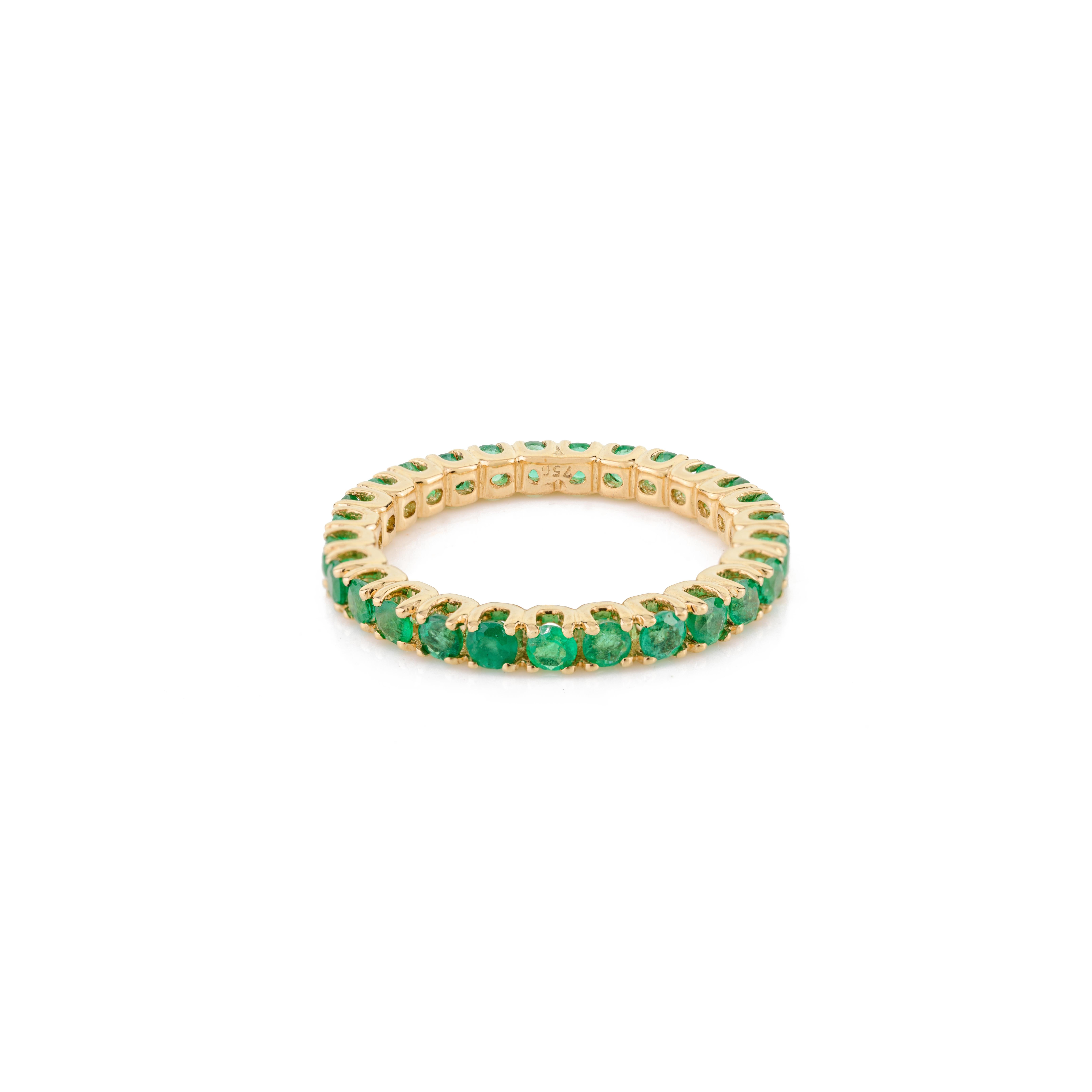 For Sale:  18k Solid Yellow Gold Natural Emerald Infinity Stackable Band Ring Gift for Her 3