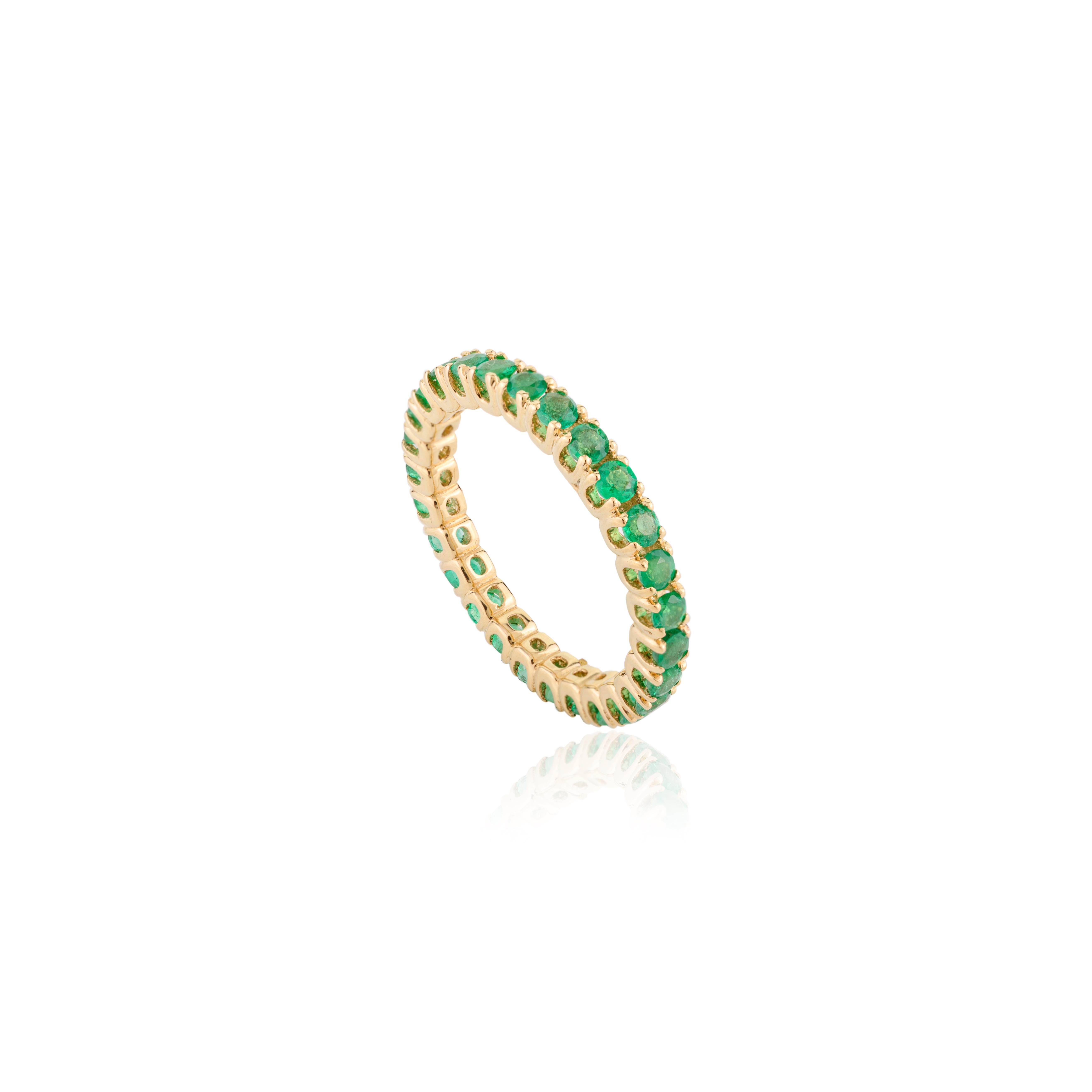 For Sale:  18k Solid Yellow Gold Natural Emerald Infinity Stackable Band Ring Gift for Her 5