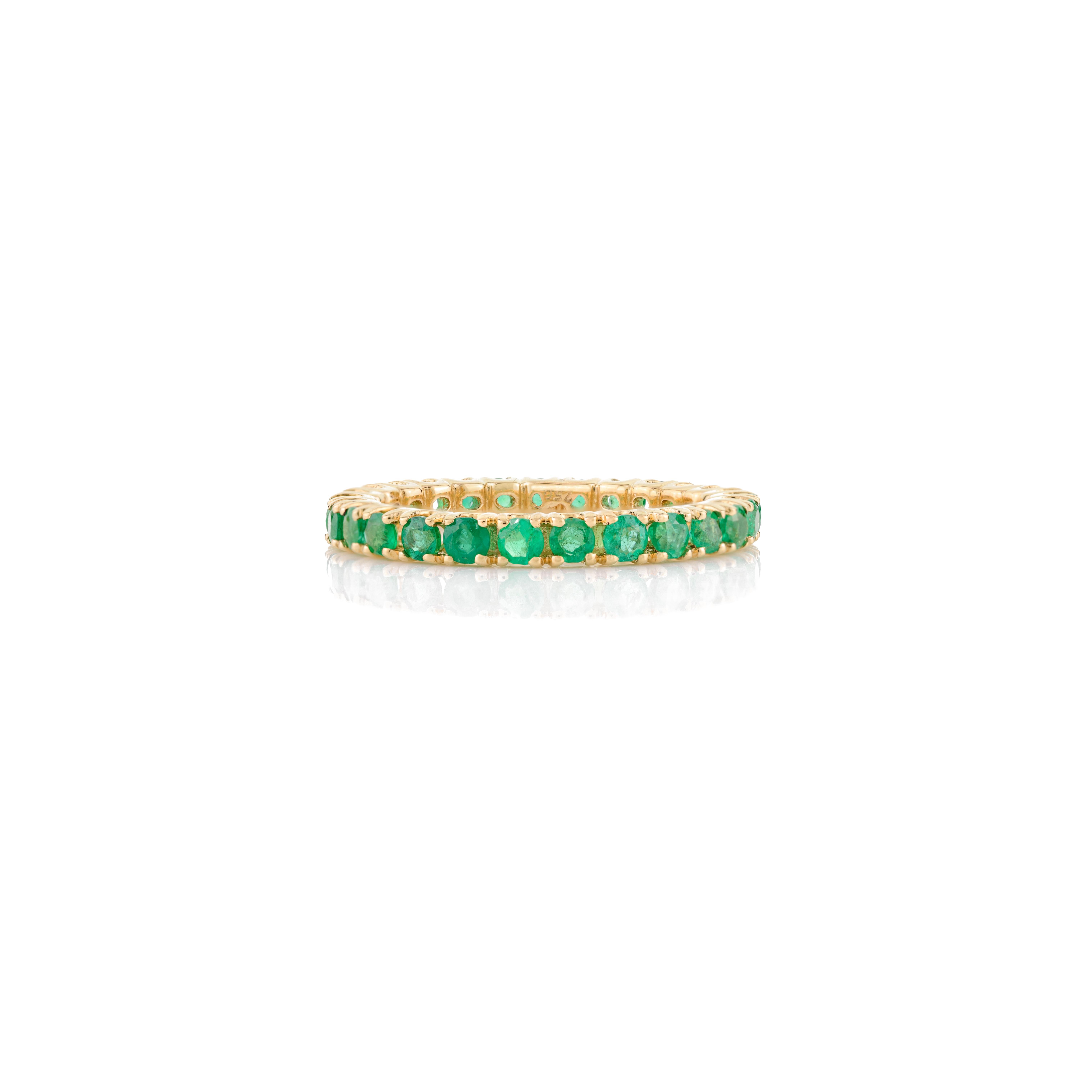 For Sale:  18k Solid Yellow Gold Natural Emerald Infinity Stackable Band Ring Gift for Her 9