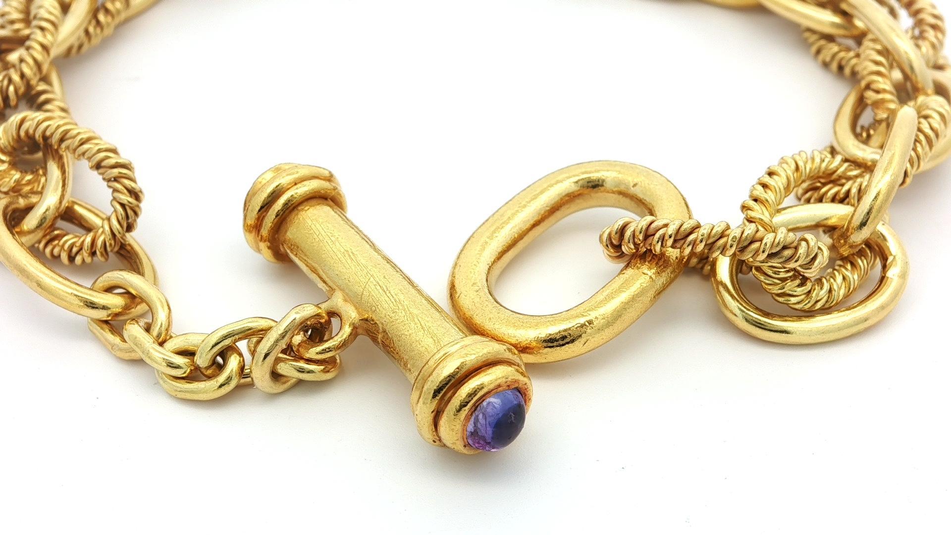 18k Solid Yellow Gold Plain & Twisted Interlocking Open Link Toggle Bracelet In Excellent Condition For Sale In Montclair, NJ