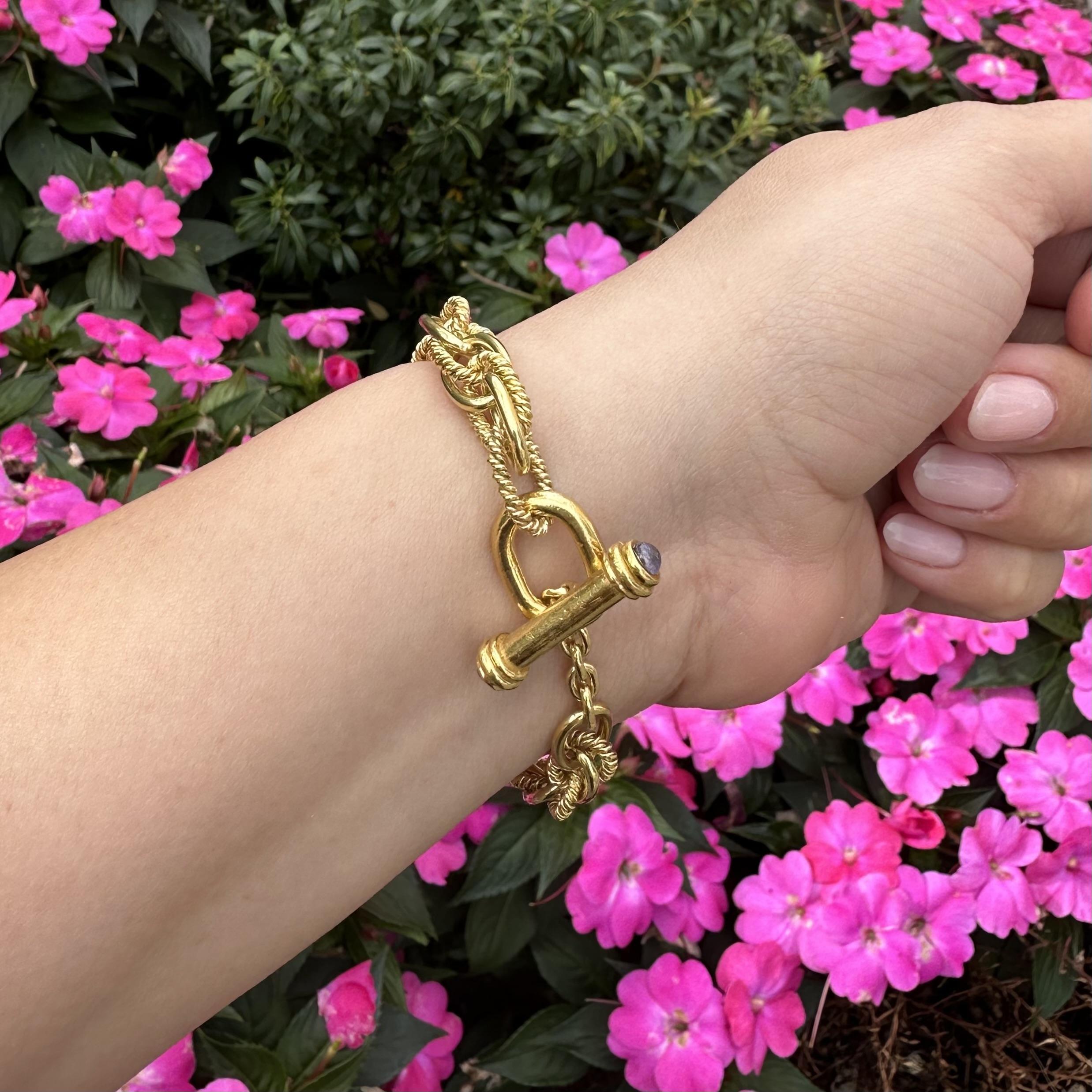 18k Solid Yellow Gold Plain & Twisted Interlocking Open Link Toggle Bracelet For Sale 1