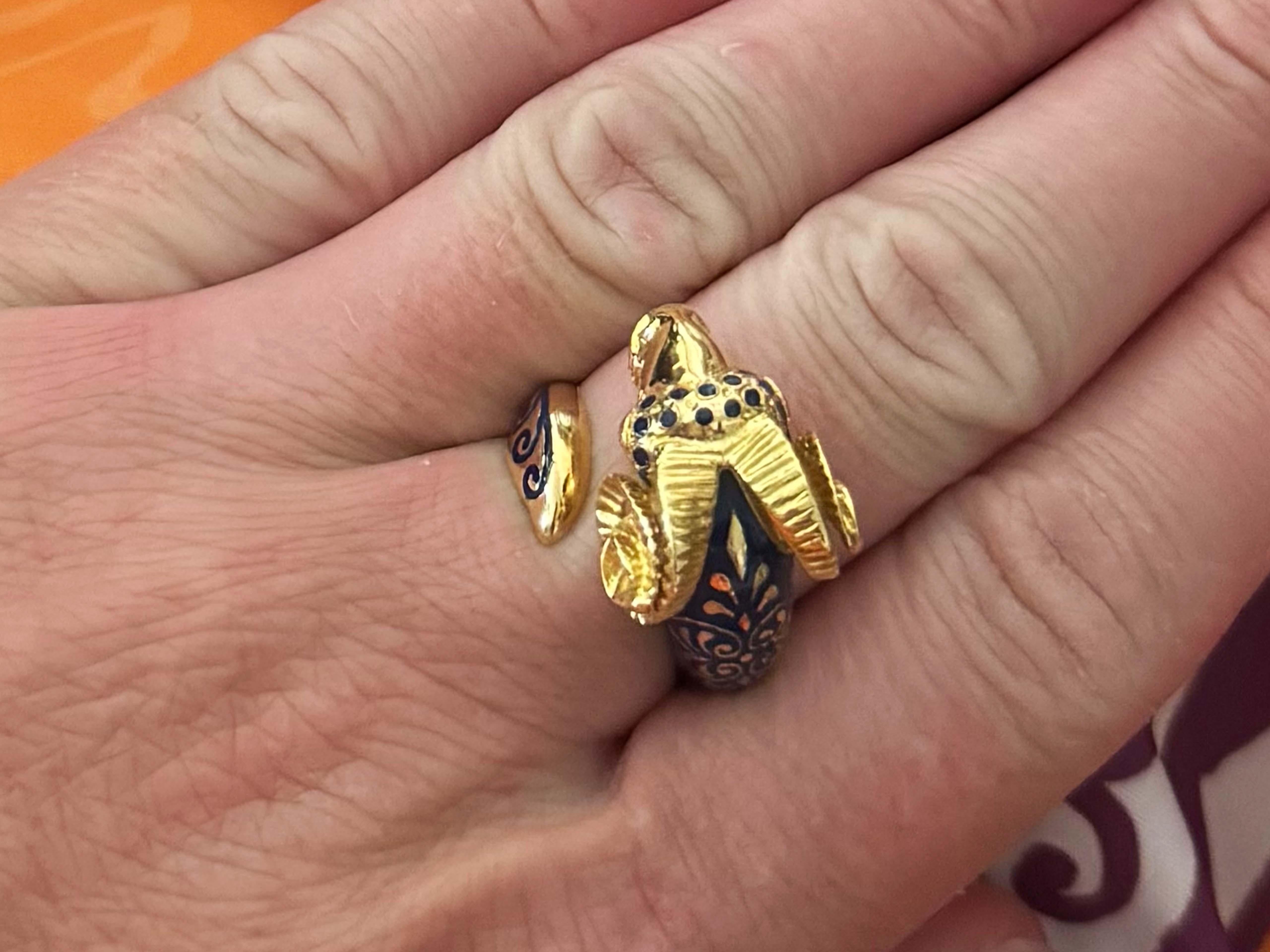 Modern 18K Solid Yellow Gold Ram Head Open Ring Blue And Green Enamel For Sale