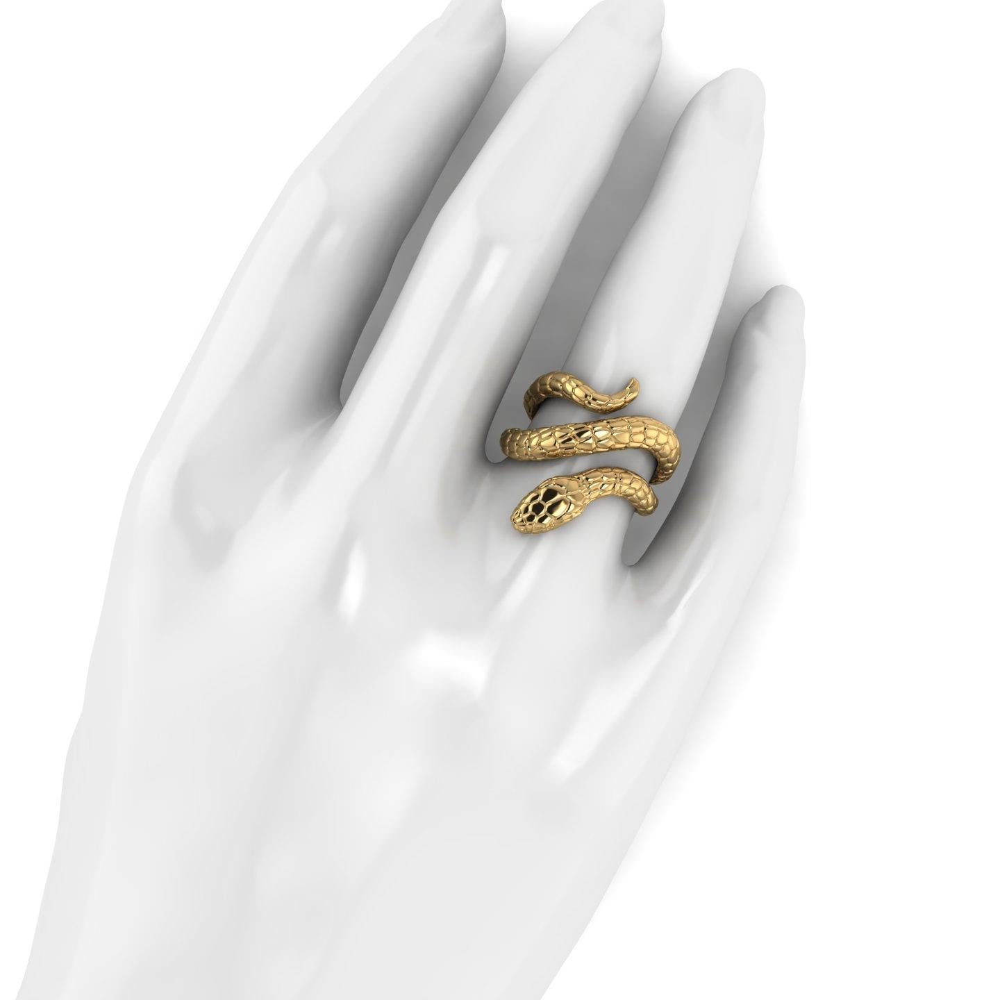 18k Solid Yellow Gold Snake Ring In New Condition For Sale In New York, NY