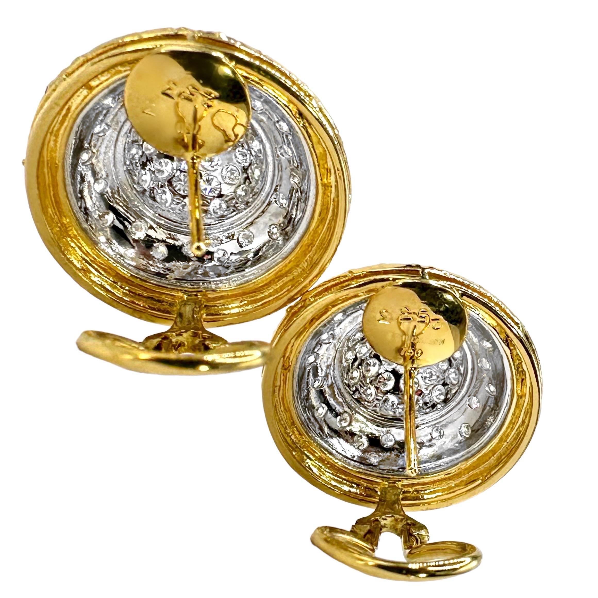 18K Stylish & Tailored Gold & Diamond Encrusted Dome Earrings 7/8 Inch Diameter In Excellent Condition For Sale In Palm Beach, FL