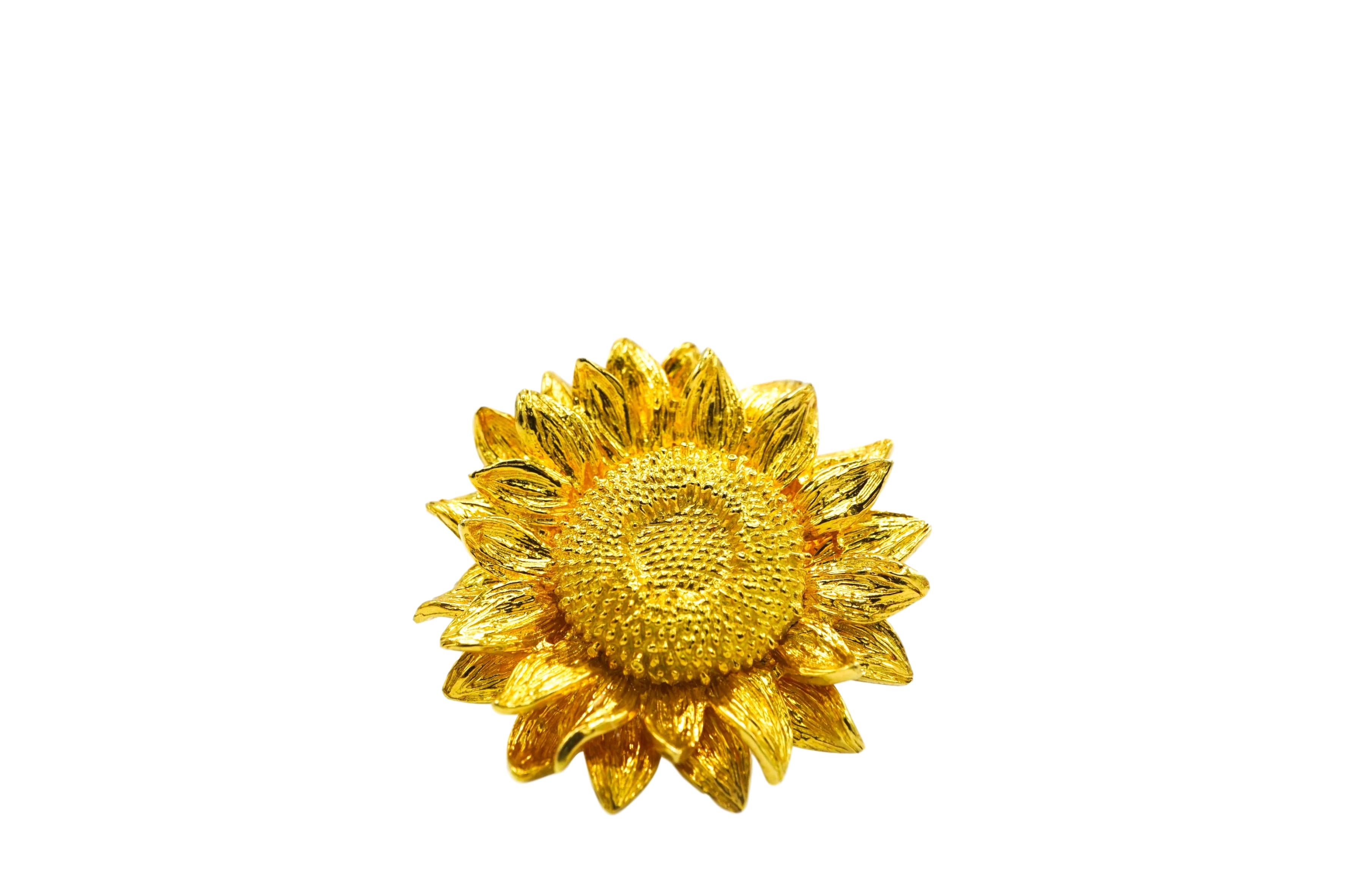 18 Karat Sunflower Ear Clip/Brooch Set Signed with Marker Mark In New Condition In New York, NY