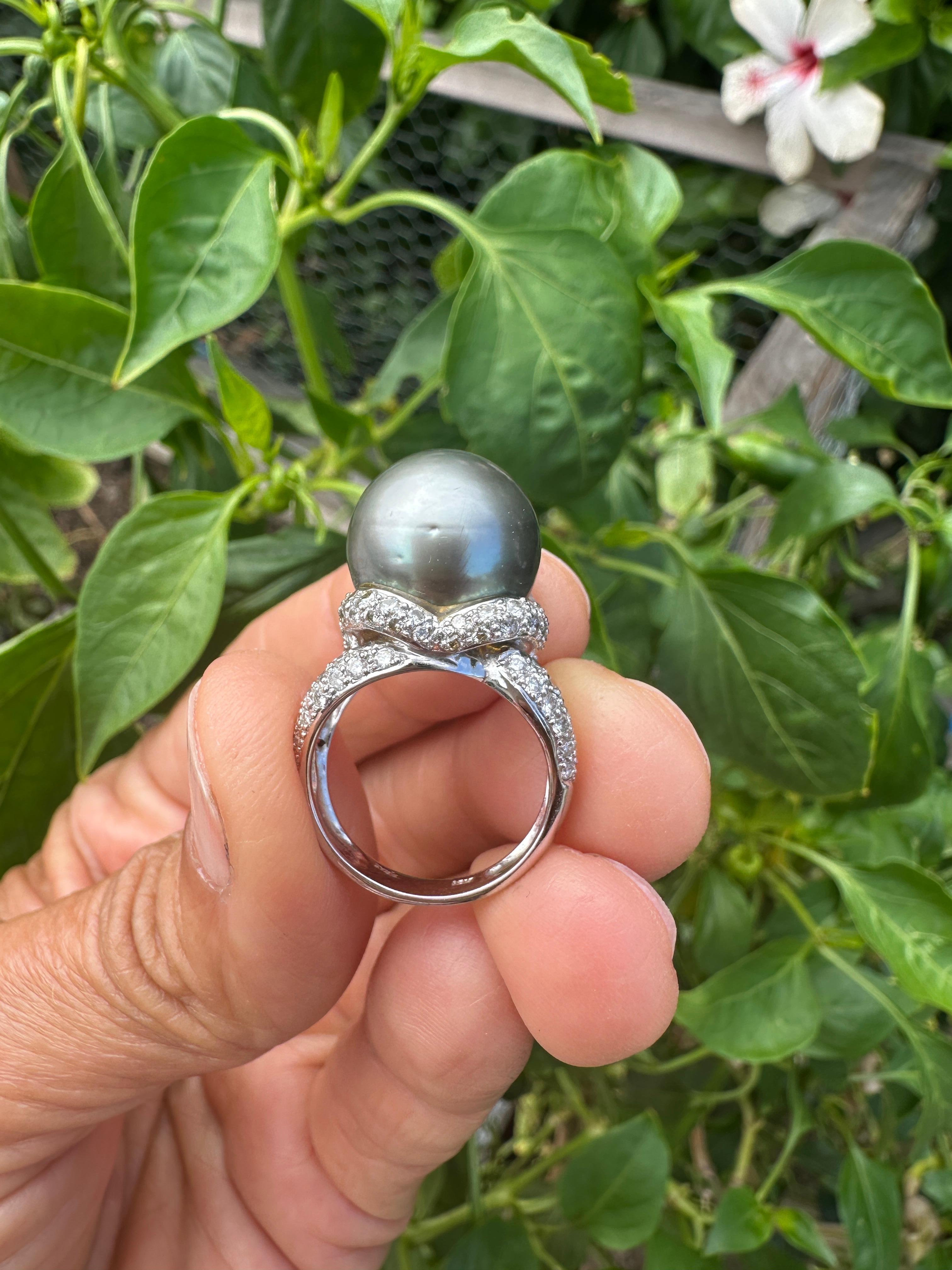 18k Tahitian Pearl and Diamond Ring 1 Carat JYE Award For Sale 3