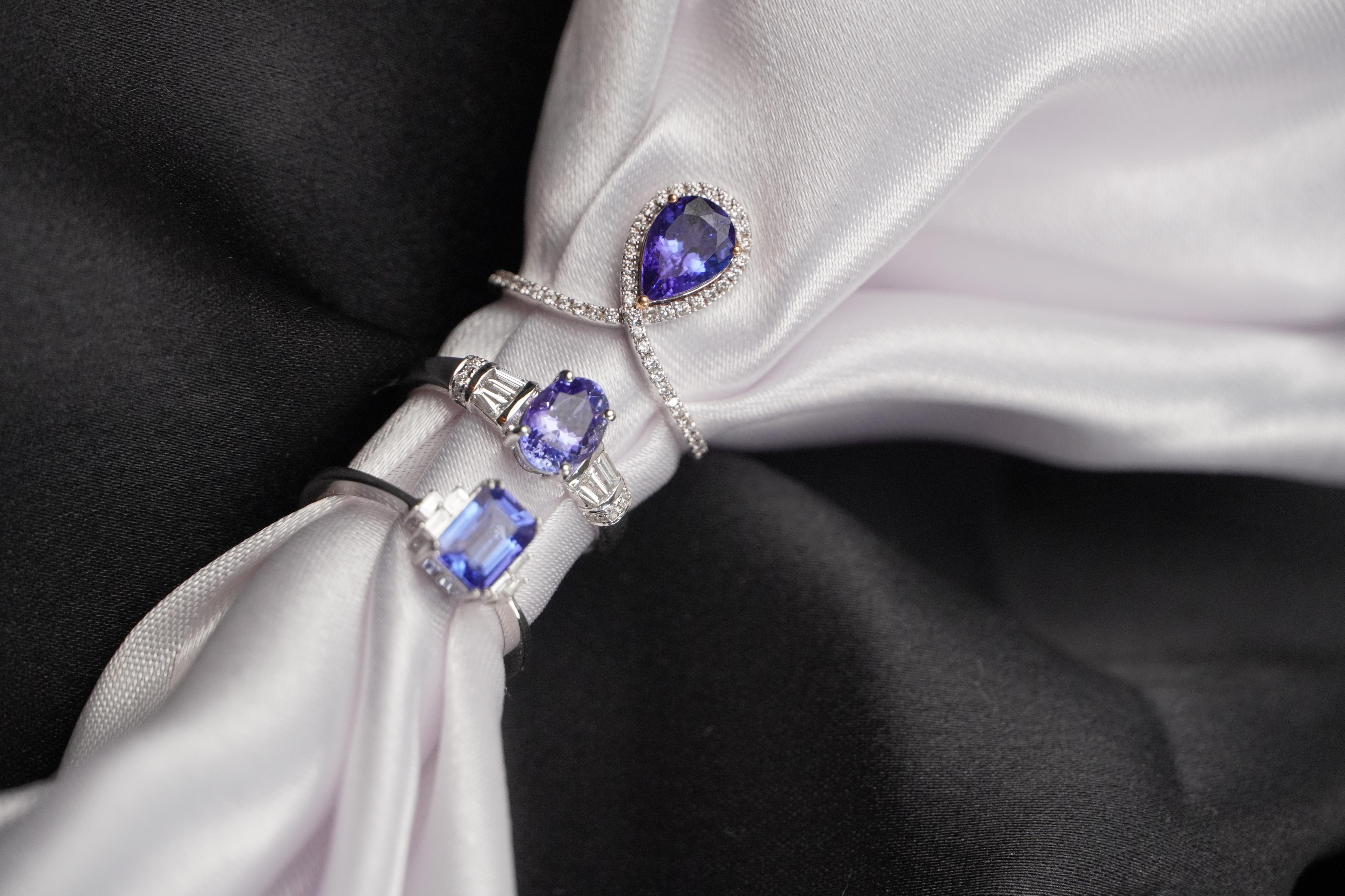 For Sale:  18K Tanzanite and Diamond Ring in White Gold Pear Shape 1.19 Carat  3
