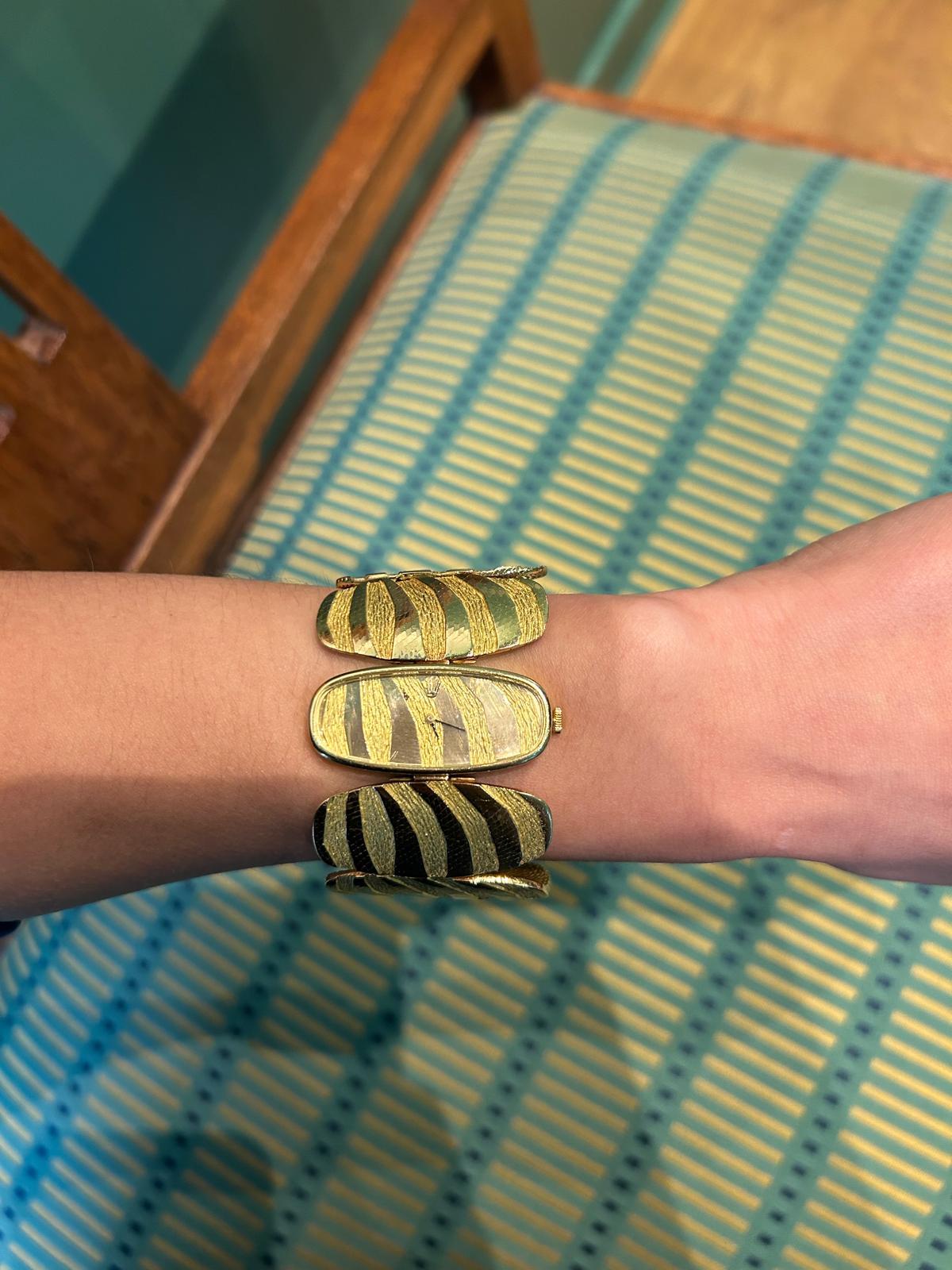 18k Textured Gold Optical Bracelet Watch by George Lenfant 1970s For Sale 2