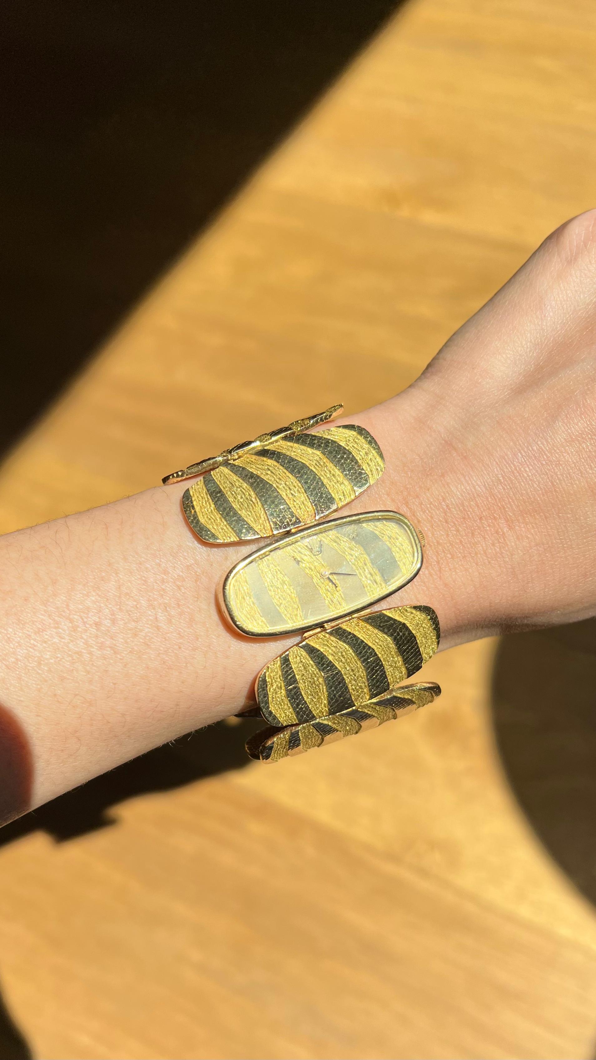 18k Textured Gold Optical Bracelet Watch by George Lenfant 1970s For Sale 3