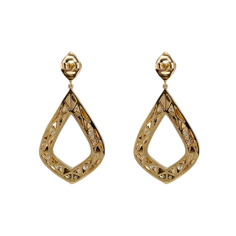 18K Textured Yellow Gold Earrings with Scattered VVS Diamond For Sale ...
