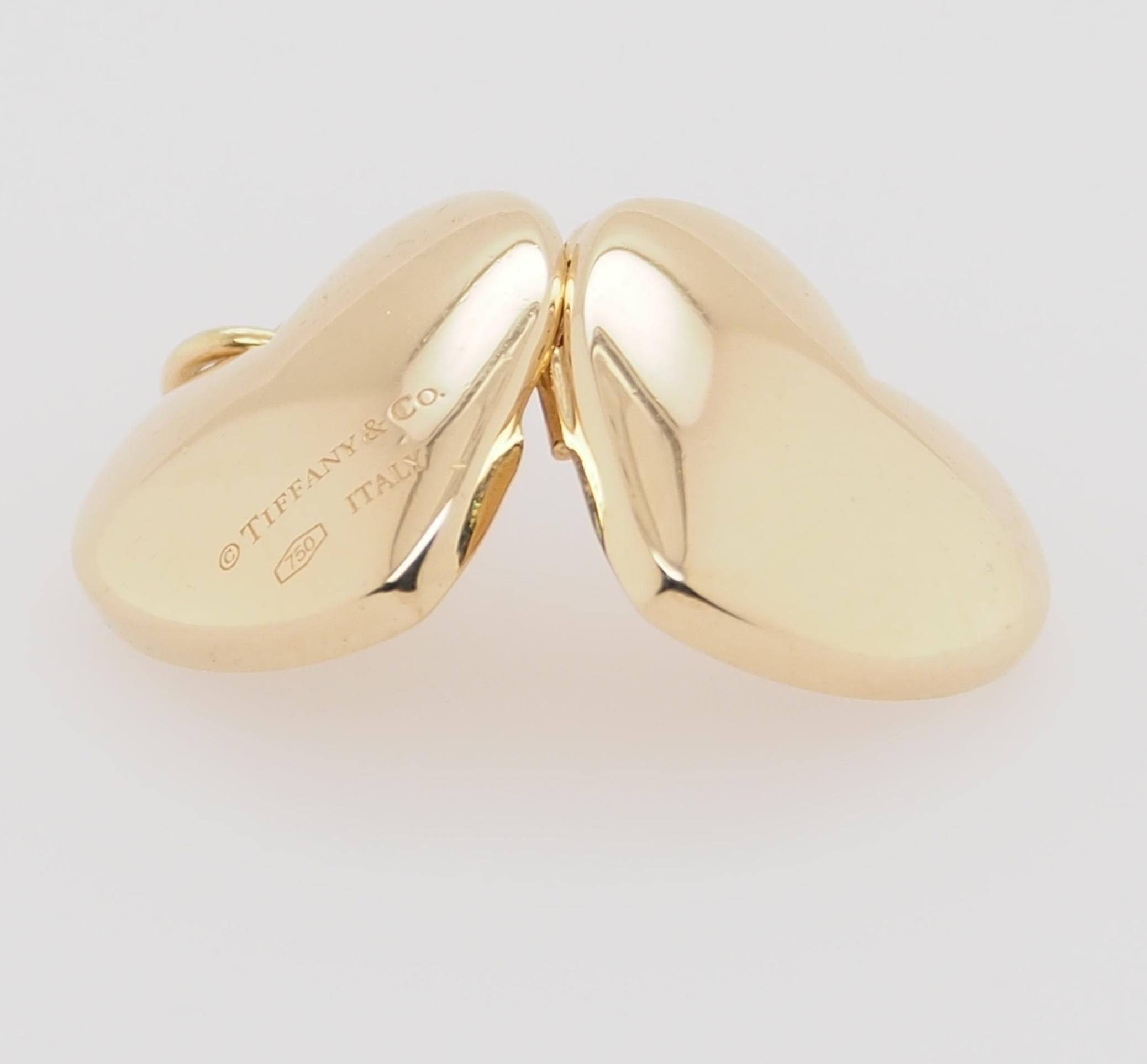 18 Karat Tiffany & Co. Heart Pendant Locket Yellow Gold In Good Condition In Boca Raton, FL