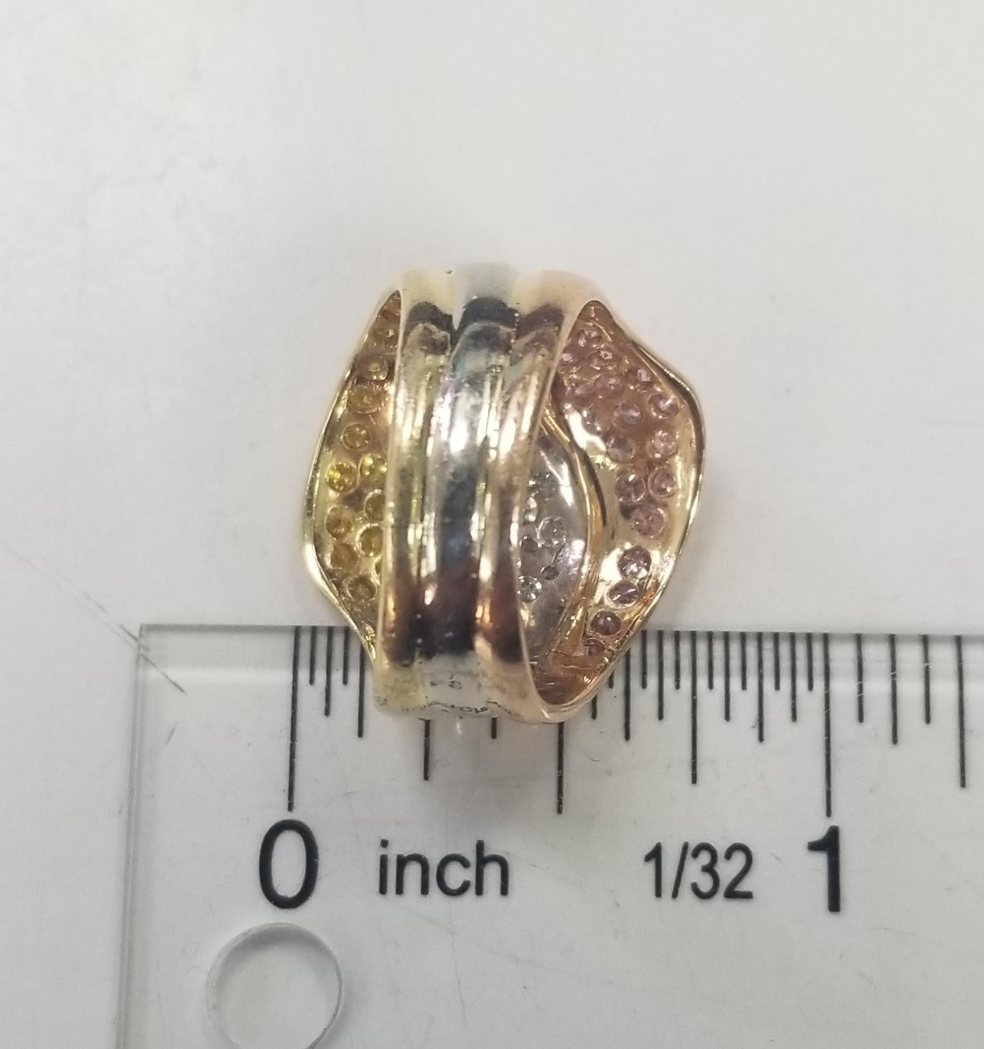 18k Tri-Color Gold with Natural Pink, Yellow and White Diamond Ring In Excellent Condition For Sale In Los Angeles, CA