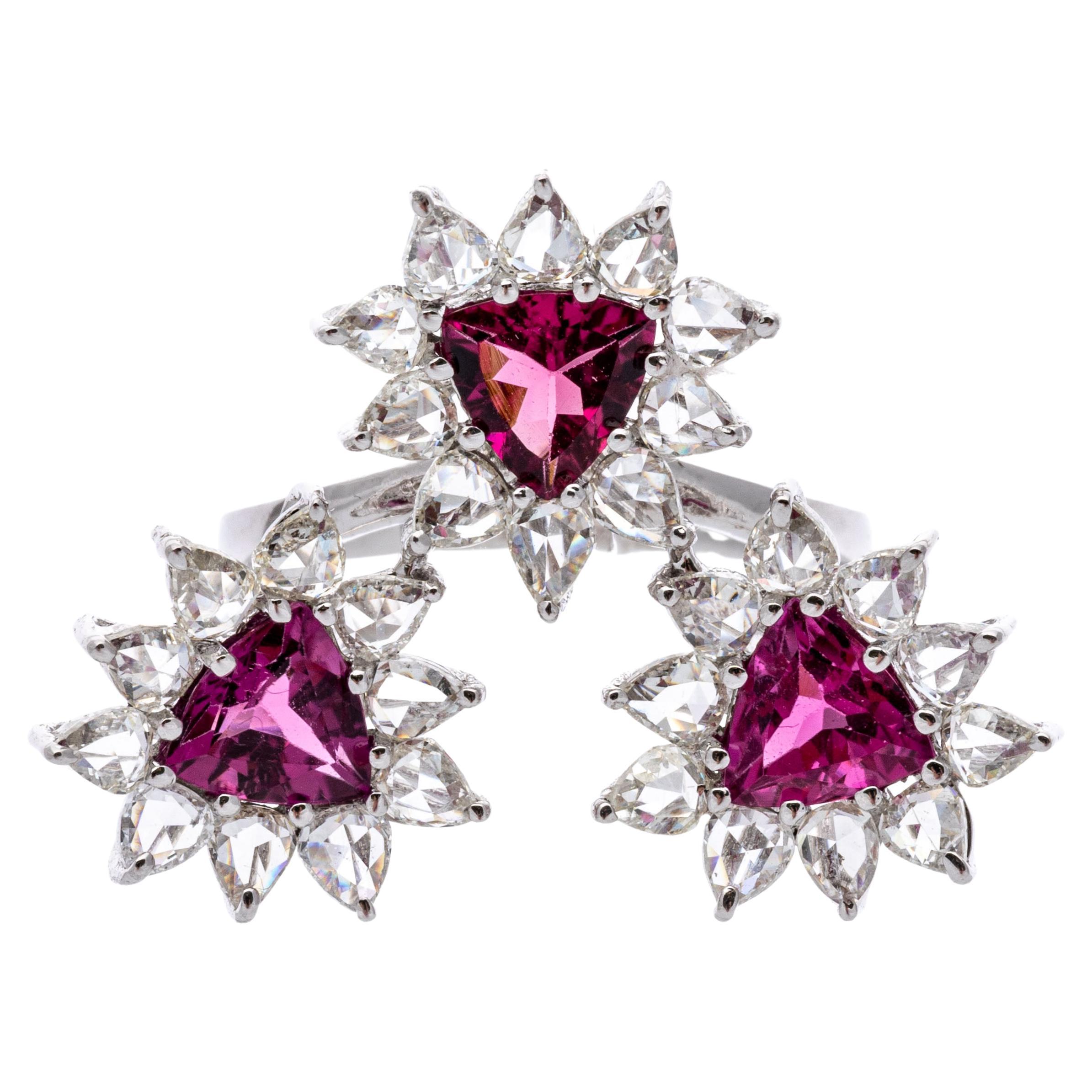 18 Karat Trillion rosa Turmalin und birnenförmiger Diamant-Blumenring