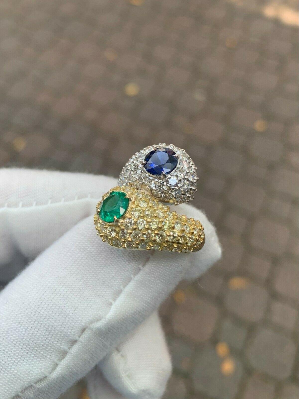 18k TT Gold 6.20ctw Sapphire & Emerald Fancy Diamond Snake Bypass Cocktail Ring For Sale 5