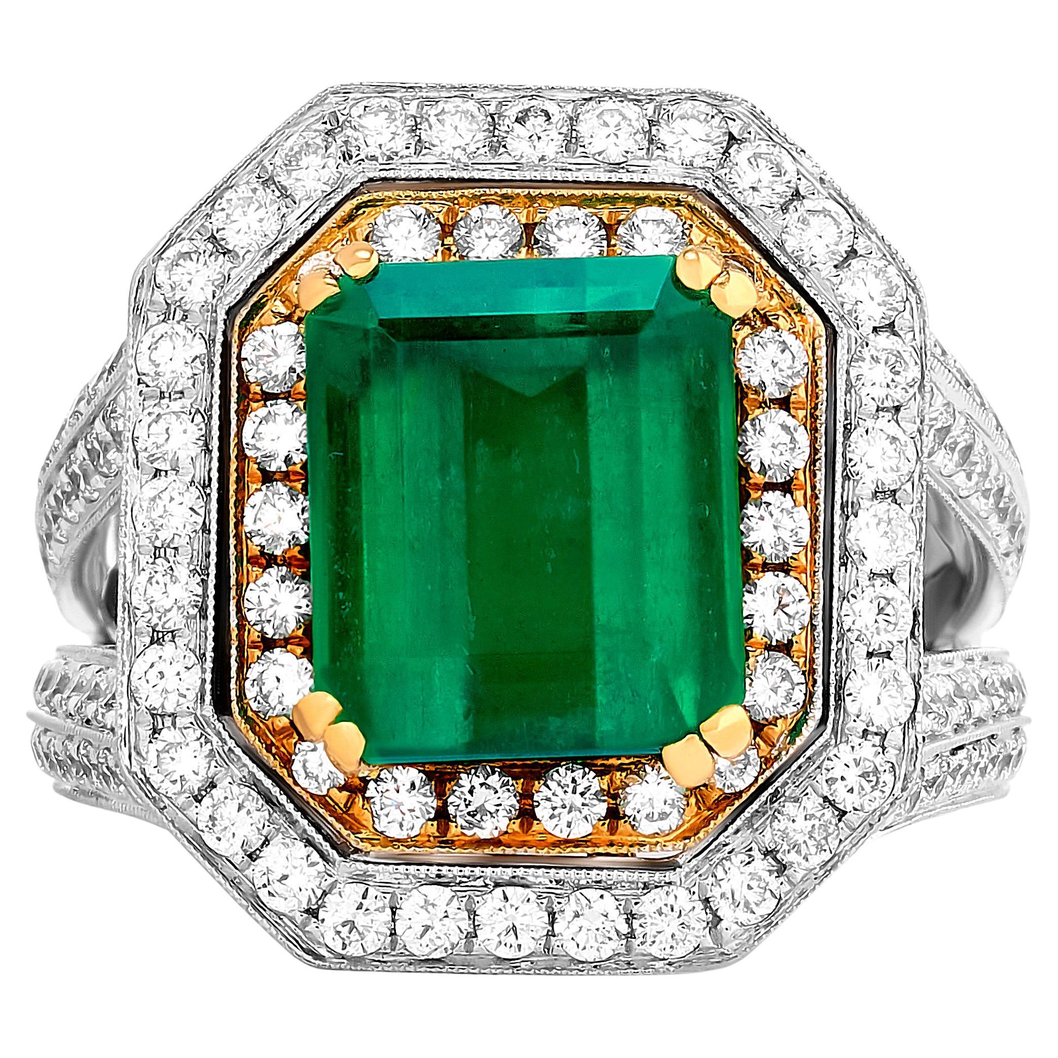 18K TT Gold Colombian F2 Emerald and Double Diamond Halo Split Shank Ring For Sale