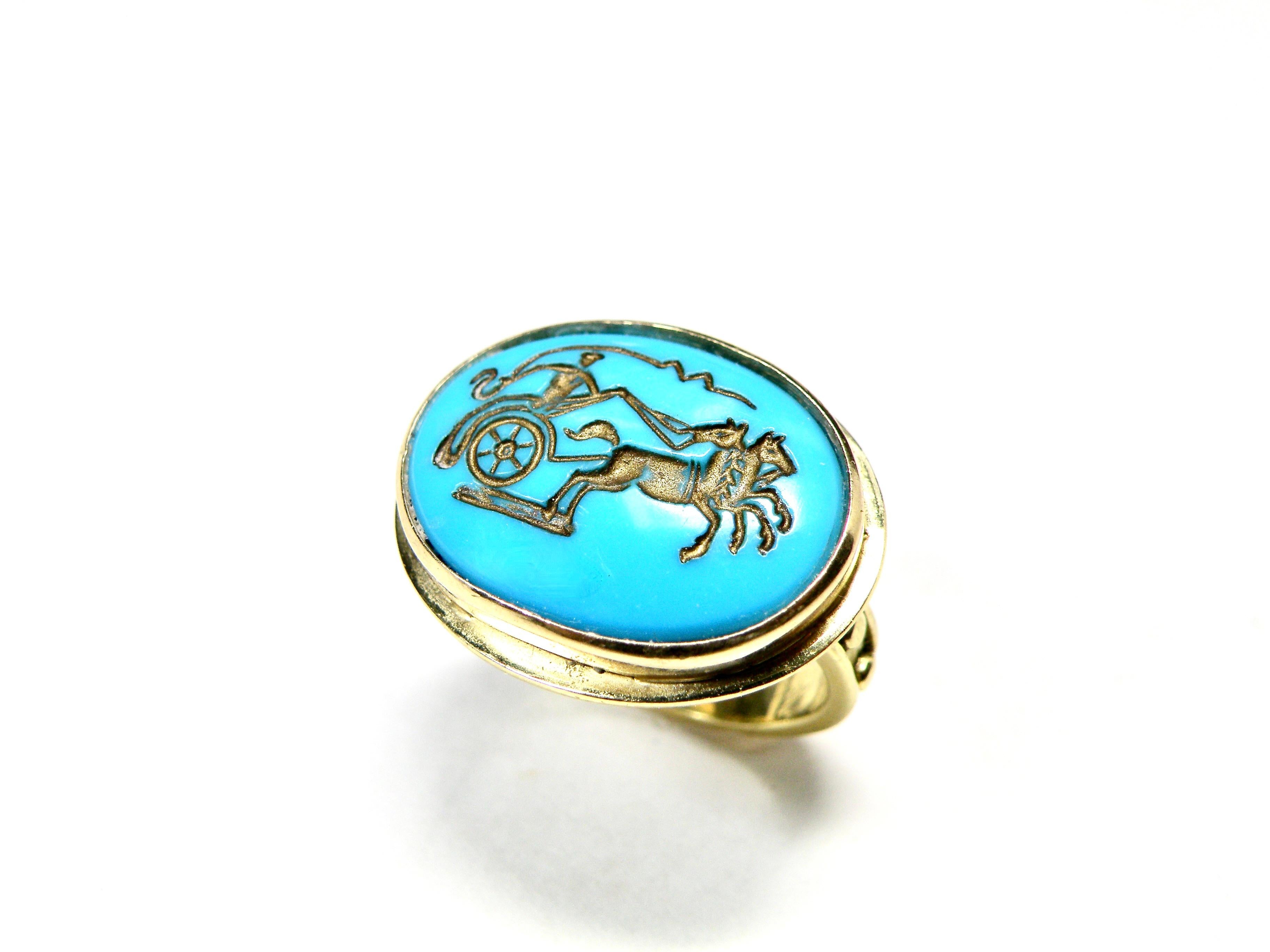 18k Turquoise ring, carved charioteer intaglio For Sale 1