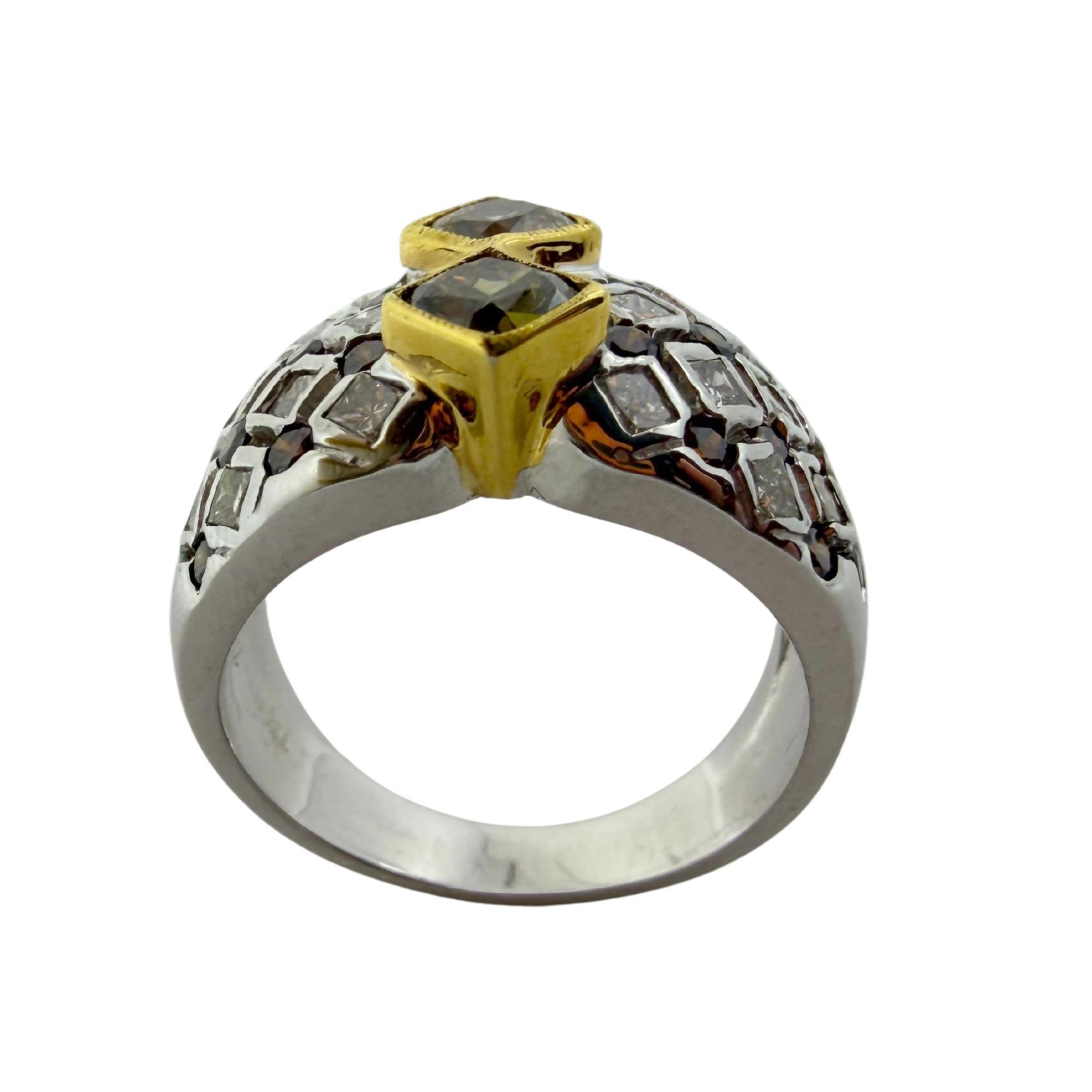 da uomo o donna Anello astratto a fascia larga con diamante bianco e marrone bicolore 18K - misura 6,25 in vendita