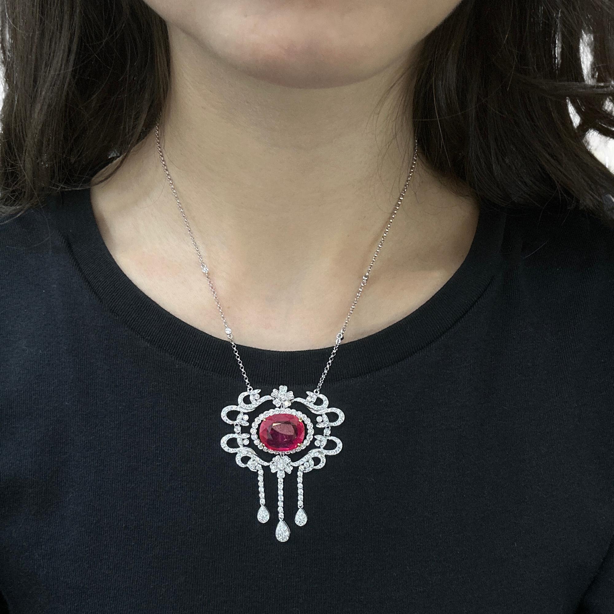 Collana bicolore in diamanti e rubini africani 18K in vendita 1