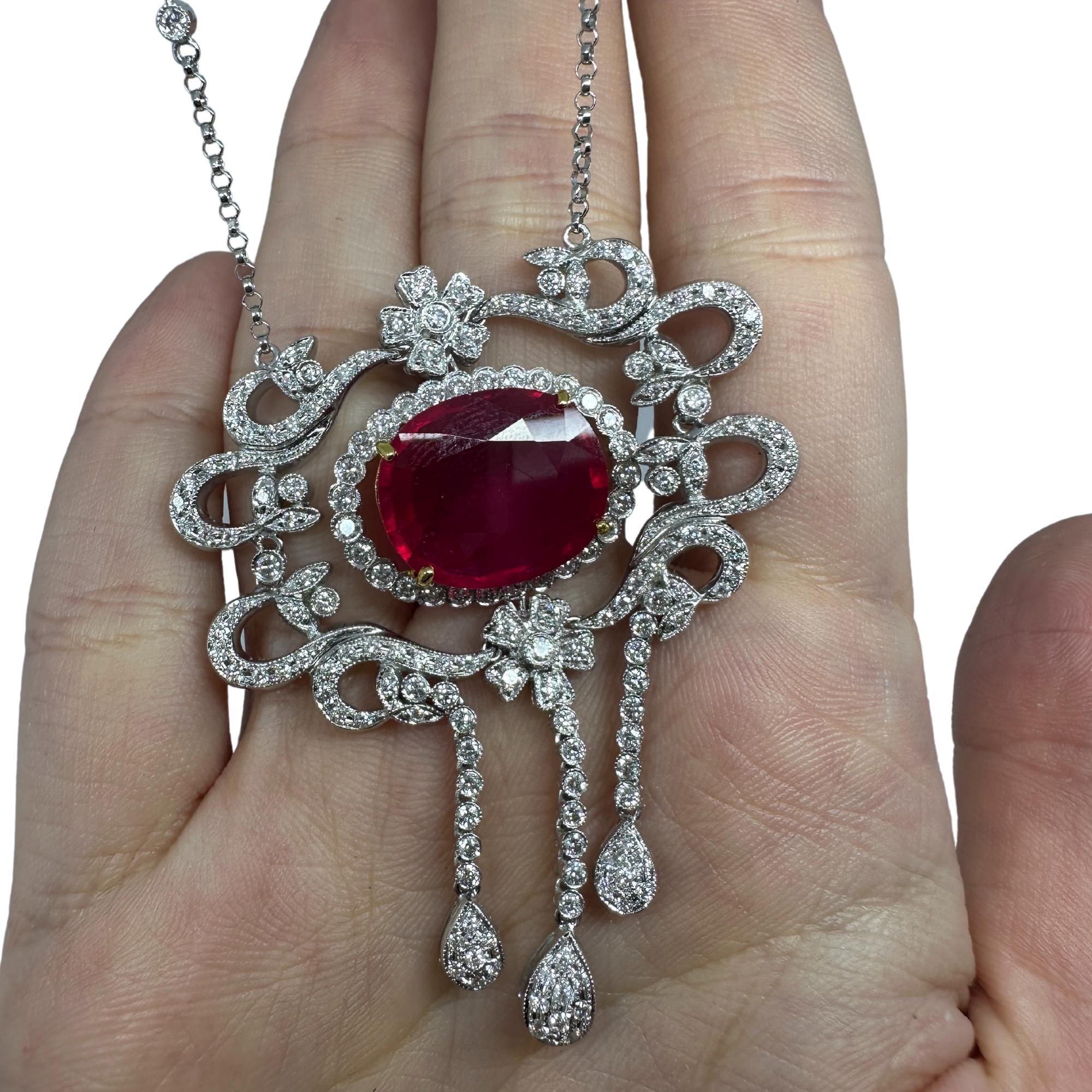 Collana bicolore in diamanti e rubini africani 18K in vendita 2