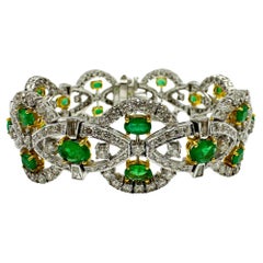 18K Two Tone Diamond and Emerald Bracelet