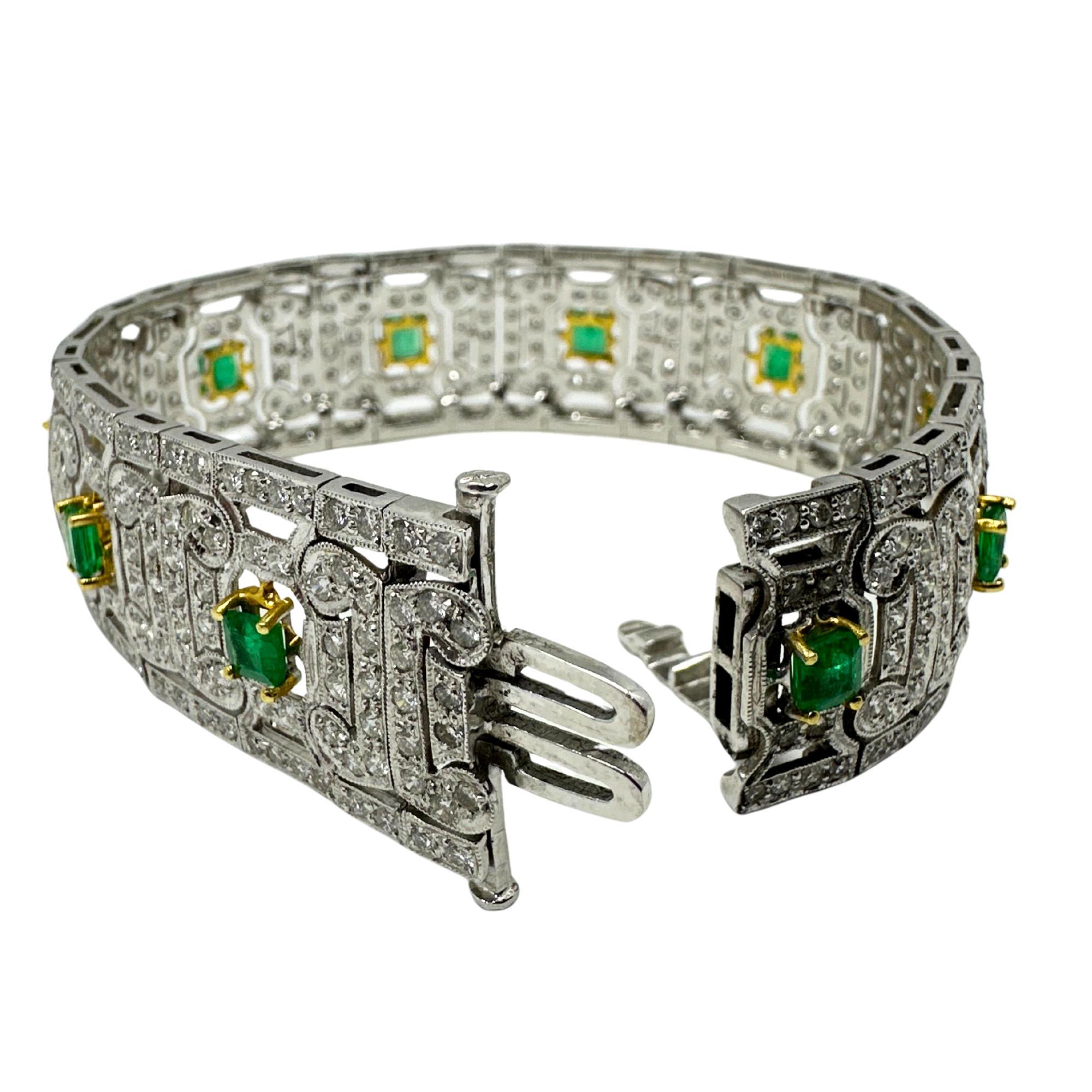 Bracelet ajouré en diamants et émeraudes 18K bicolores en vente 6