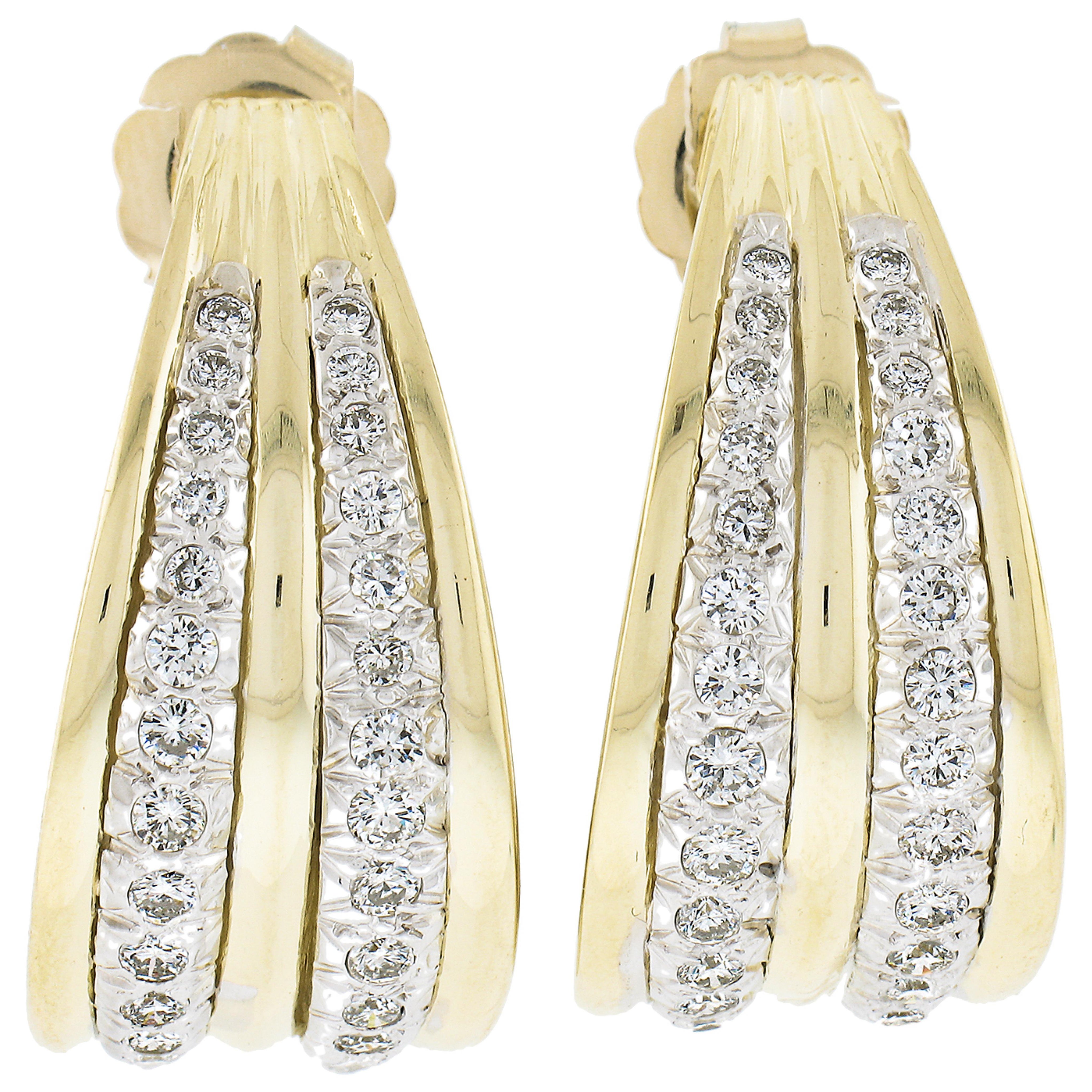 Pendientes de puño de oro bicolor de 18 quilates con diamantes redondos engastados con pavé de 1,35 quilates