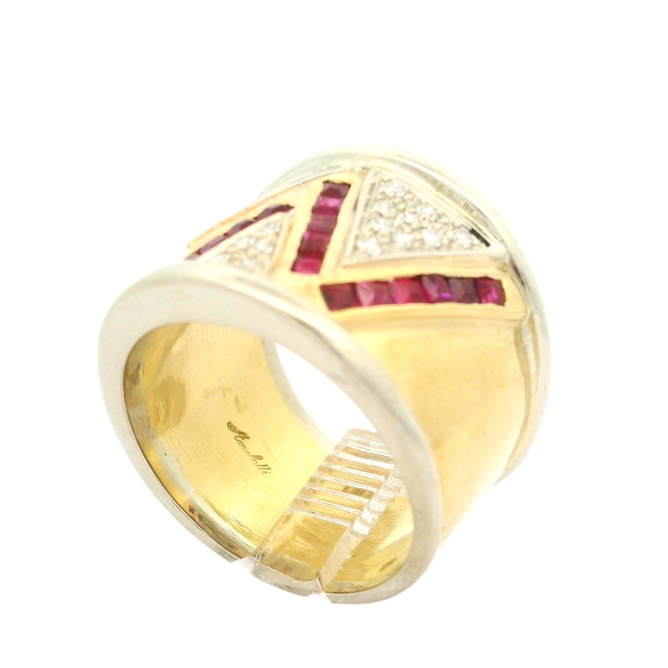 Taille carrée Bague à large bande en or bicolore 18k 1,61ctw rubis et diamants Zig Zag Design en vente